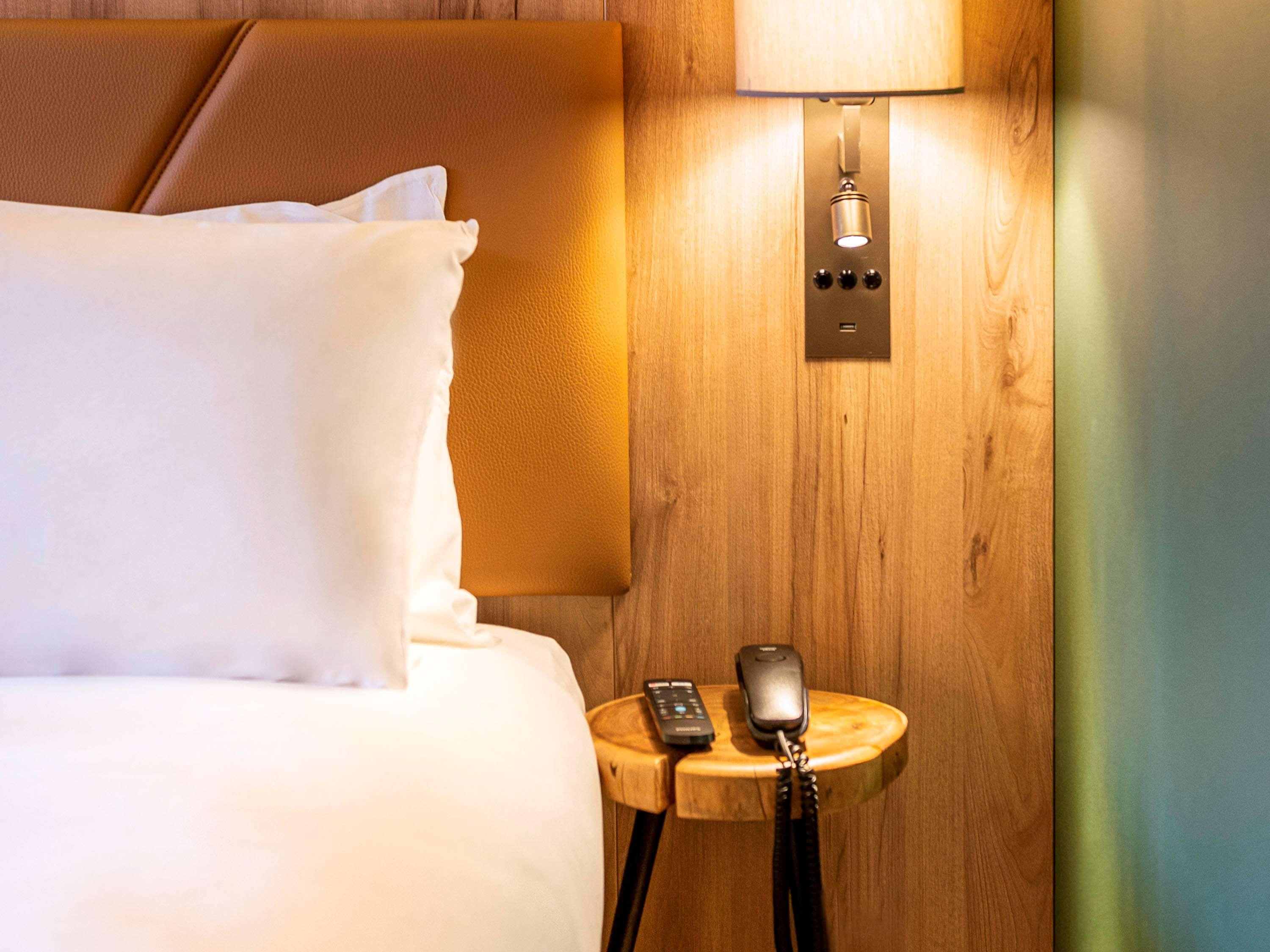 Double Classic King Bed