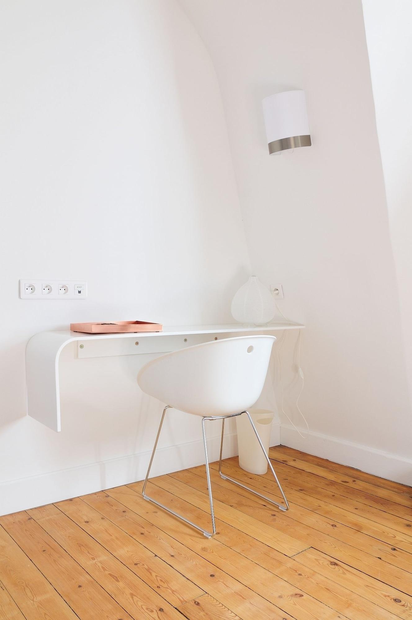 Double Queen Size Bed