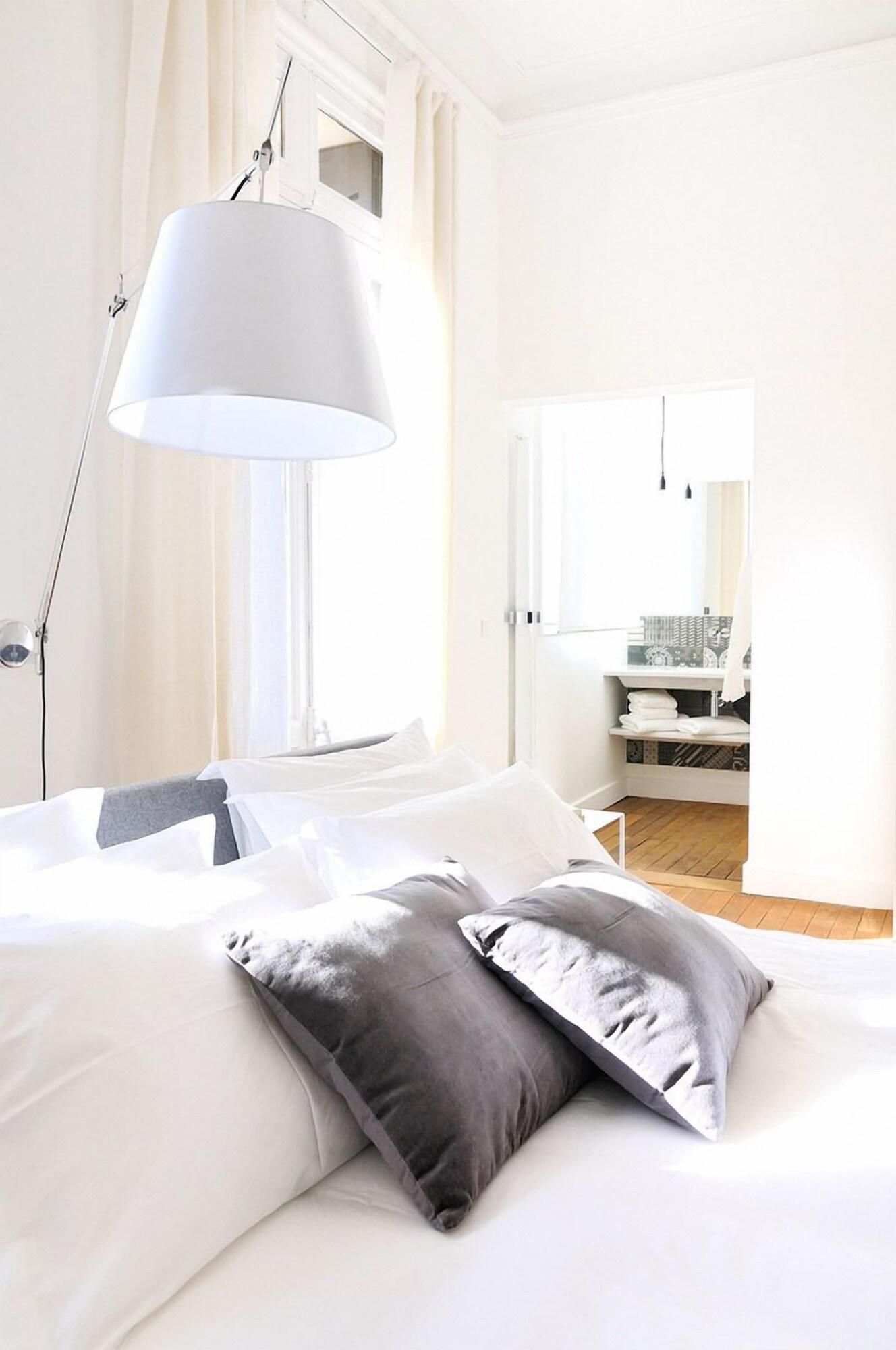 Double King Size Bed