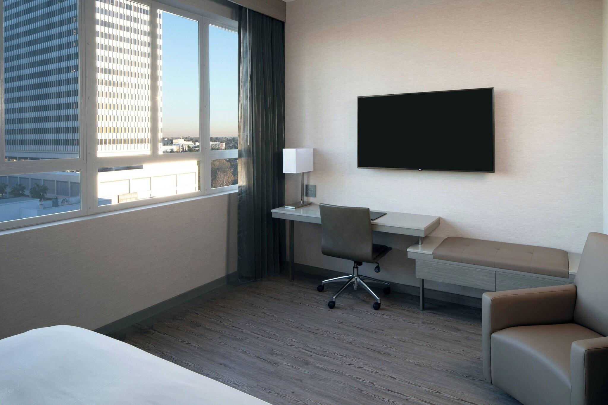 Double Accessible King Size Bed