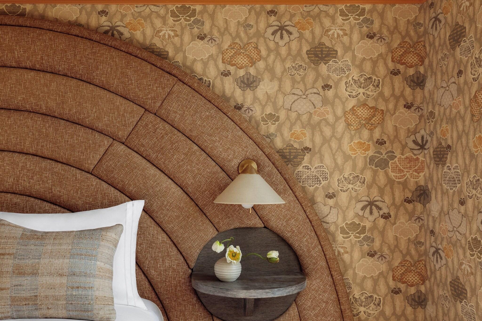 Double Deluxe Queen Bed
