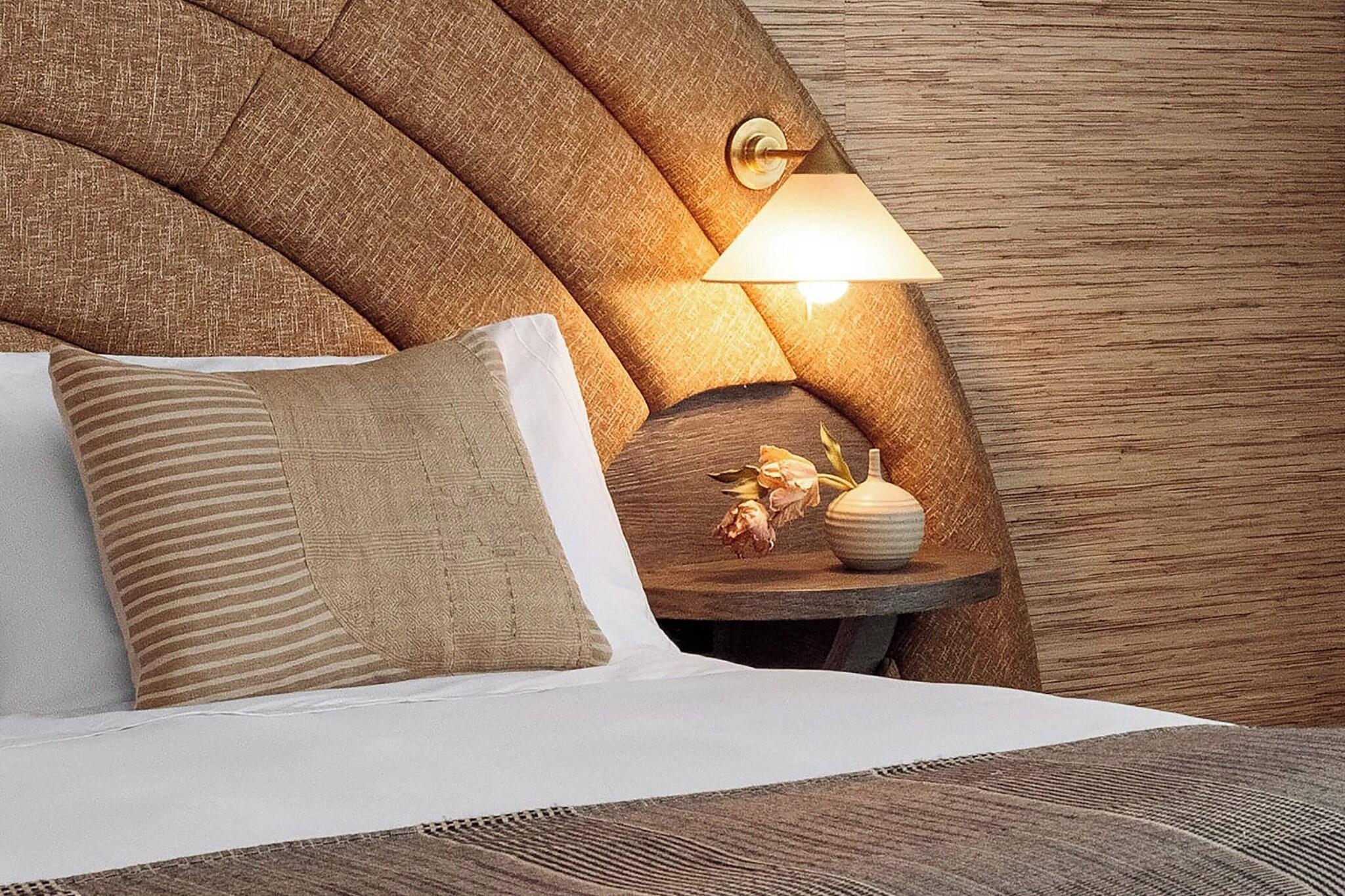 Suite Deluxe King Bed