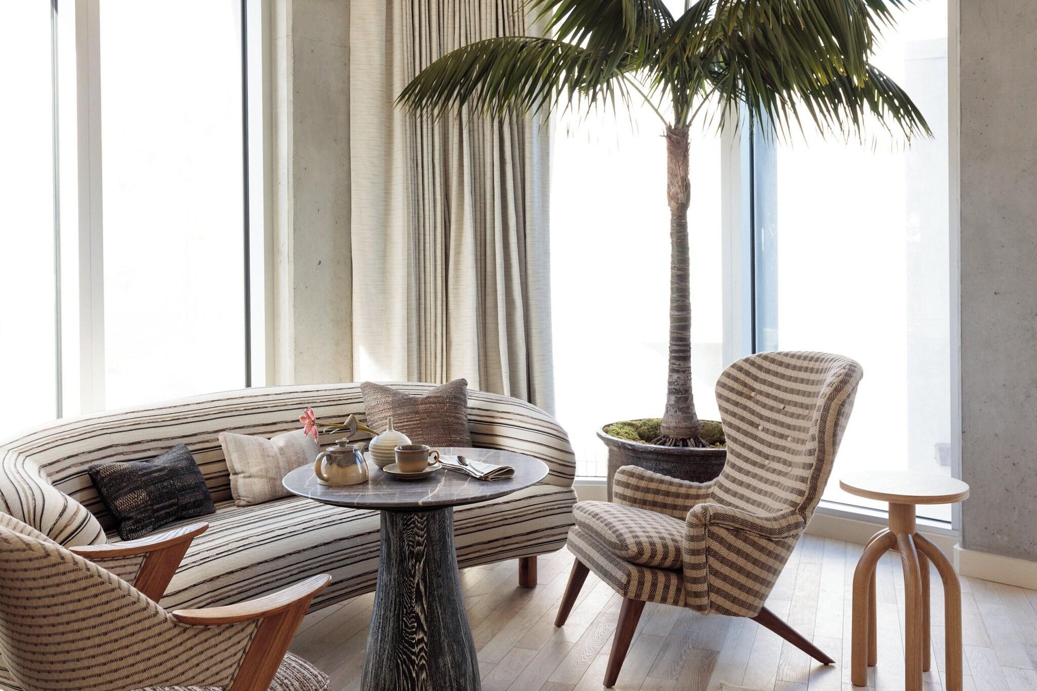 Suite Accessible Premier Room