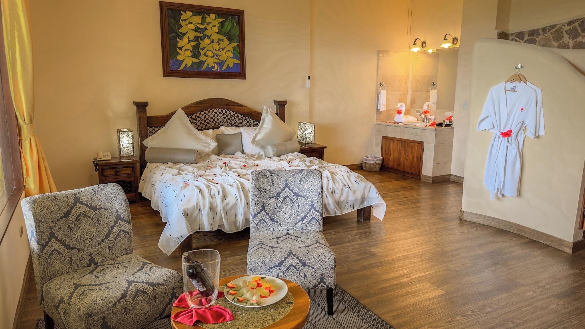 Junior Suite Ocean View King Bed