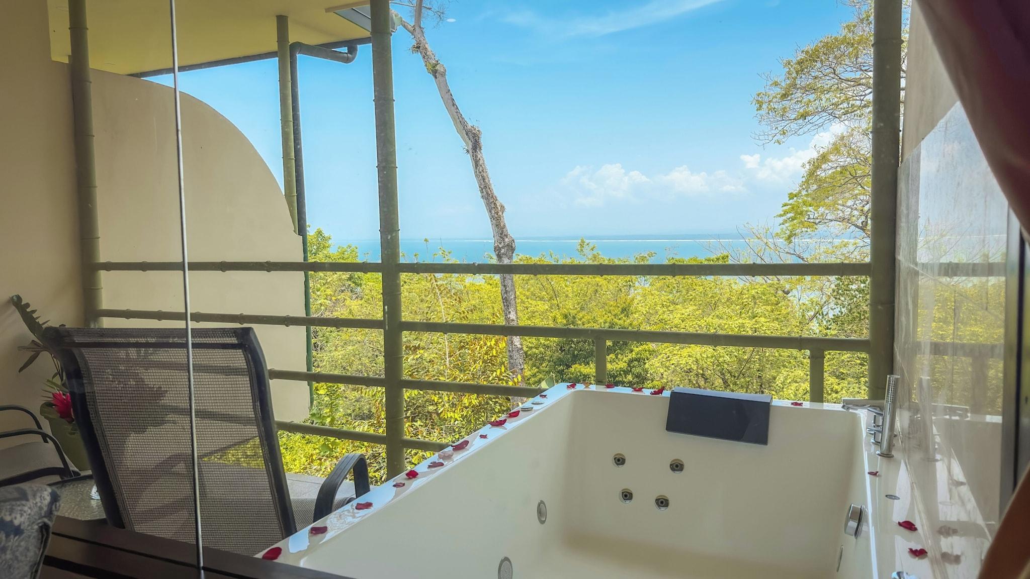 Junior Suite Ocean View King Bed