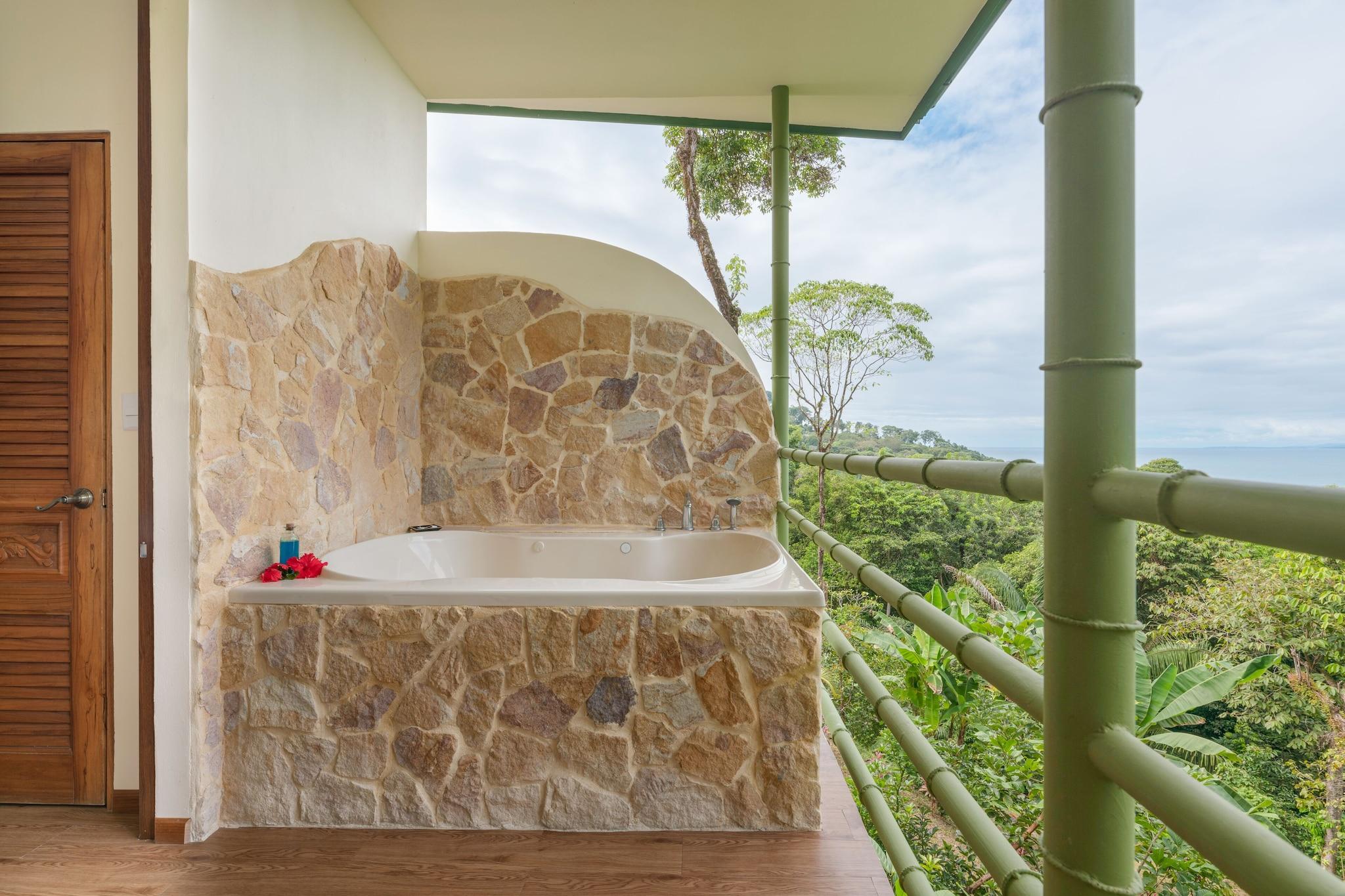 Junior Suite Ocean View King Bed