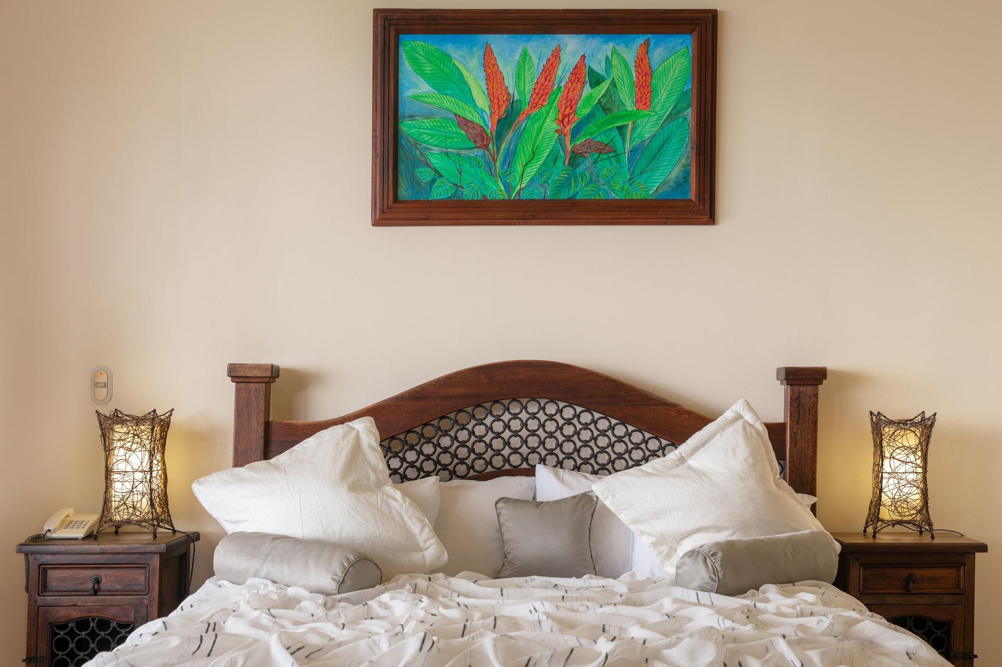 Junior Suite Ocean View King Bed