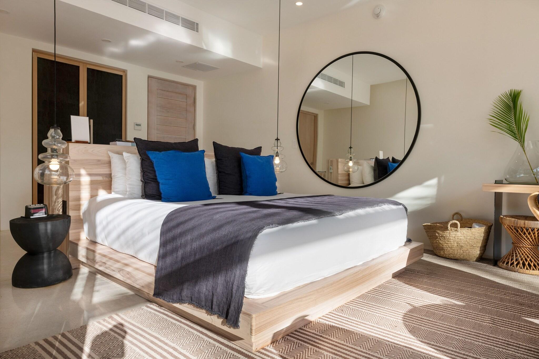 Bungalow King Size Bed