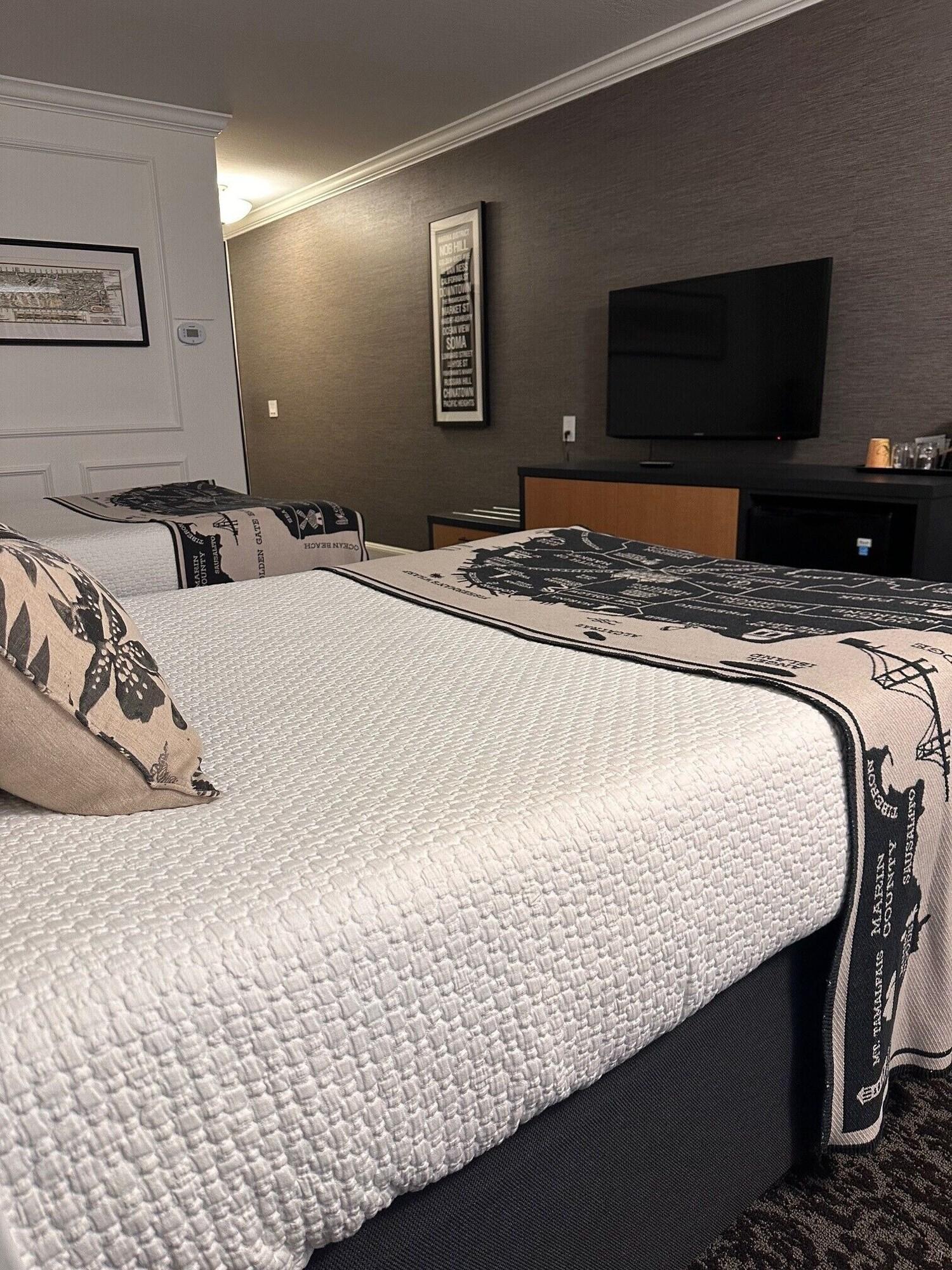 Double Deluxe Two Double Beds