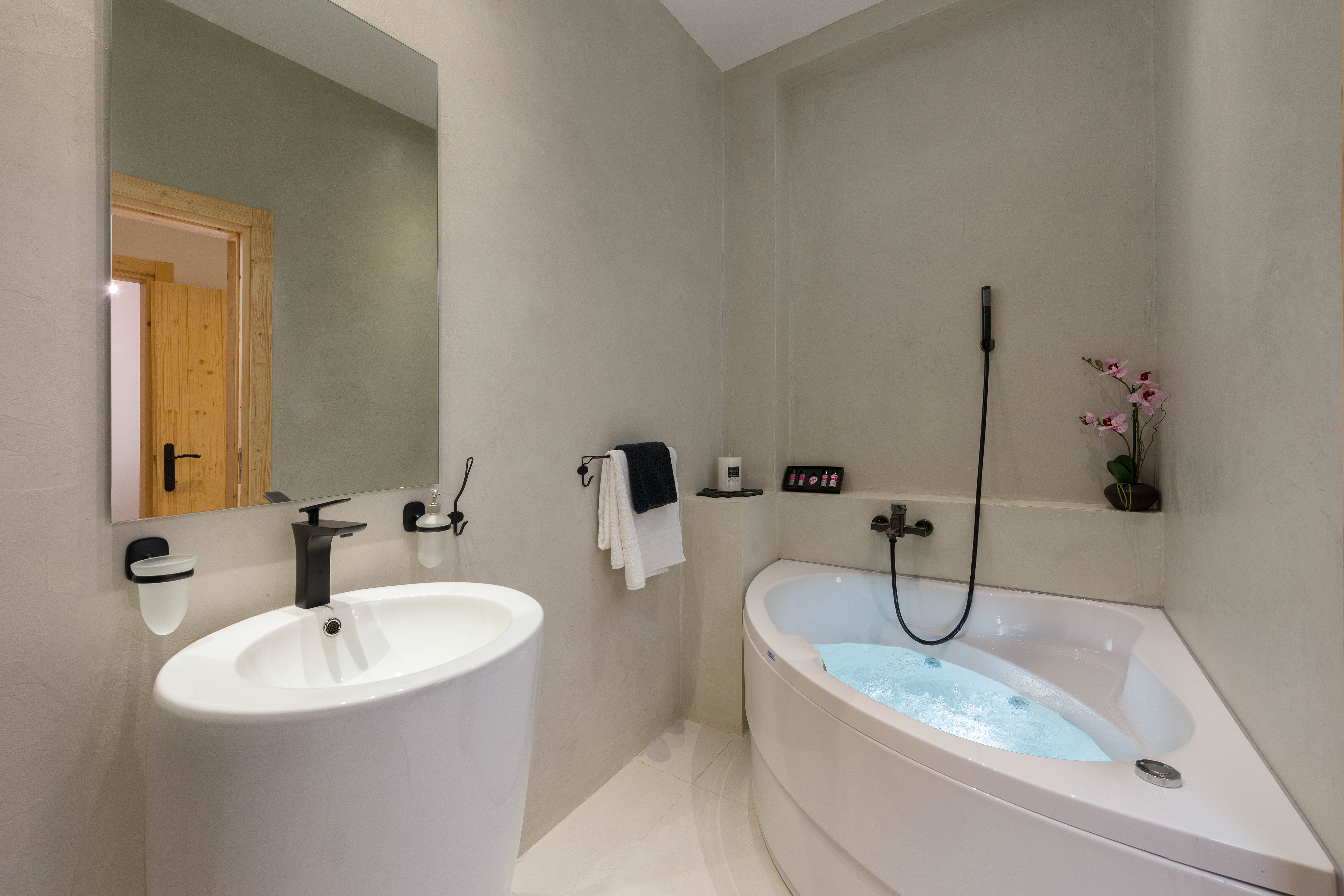 Suite Two Bedrooms One Bathroom