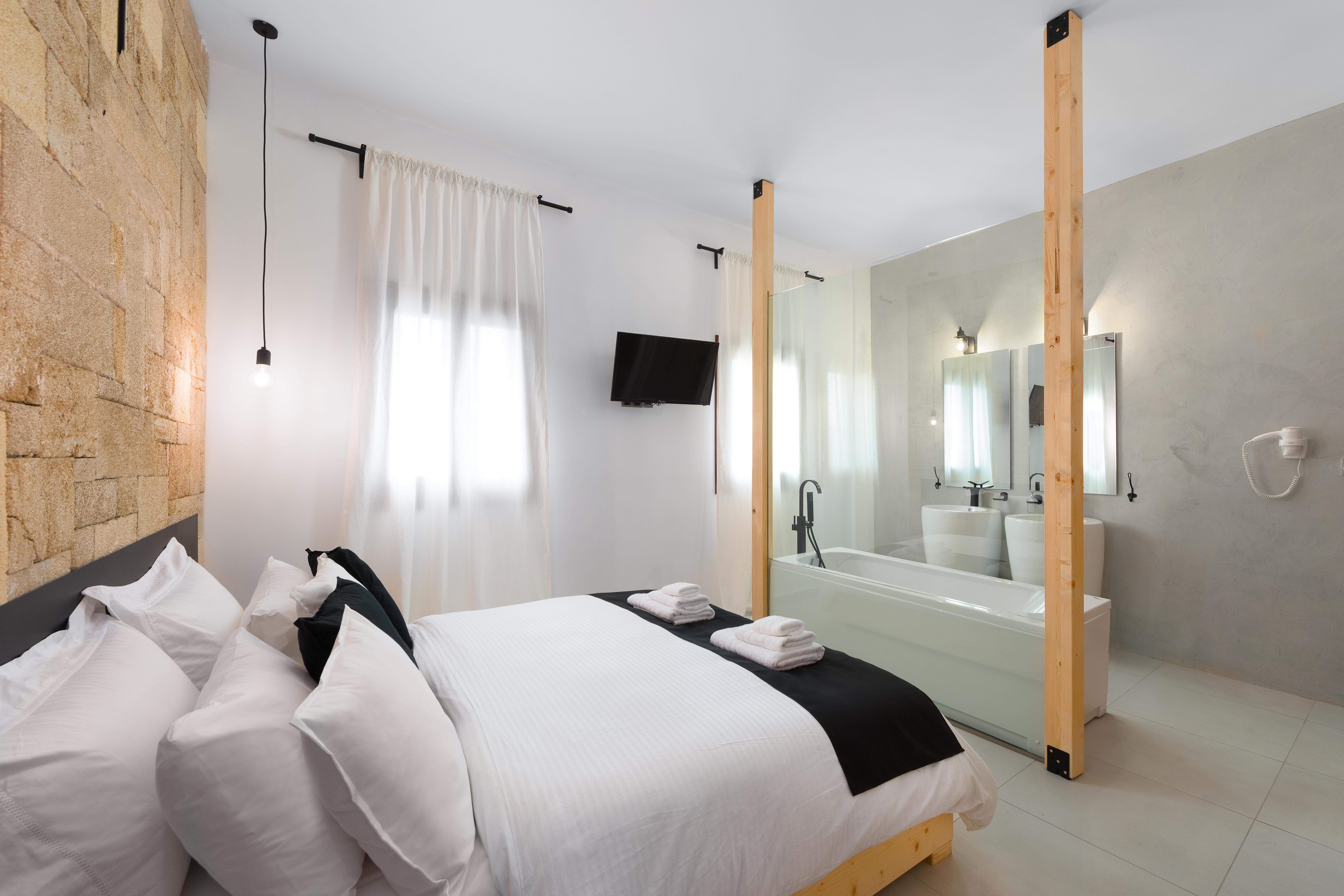 Room One Bedroom with Views