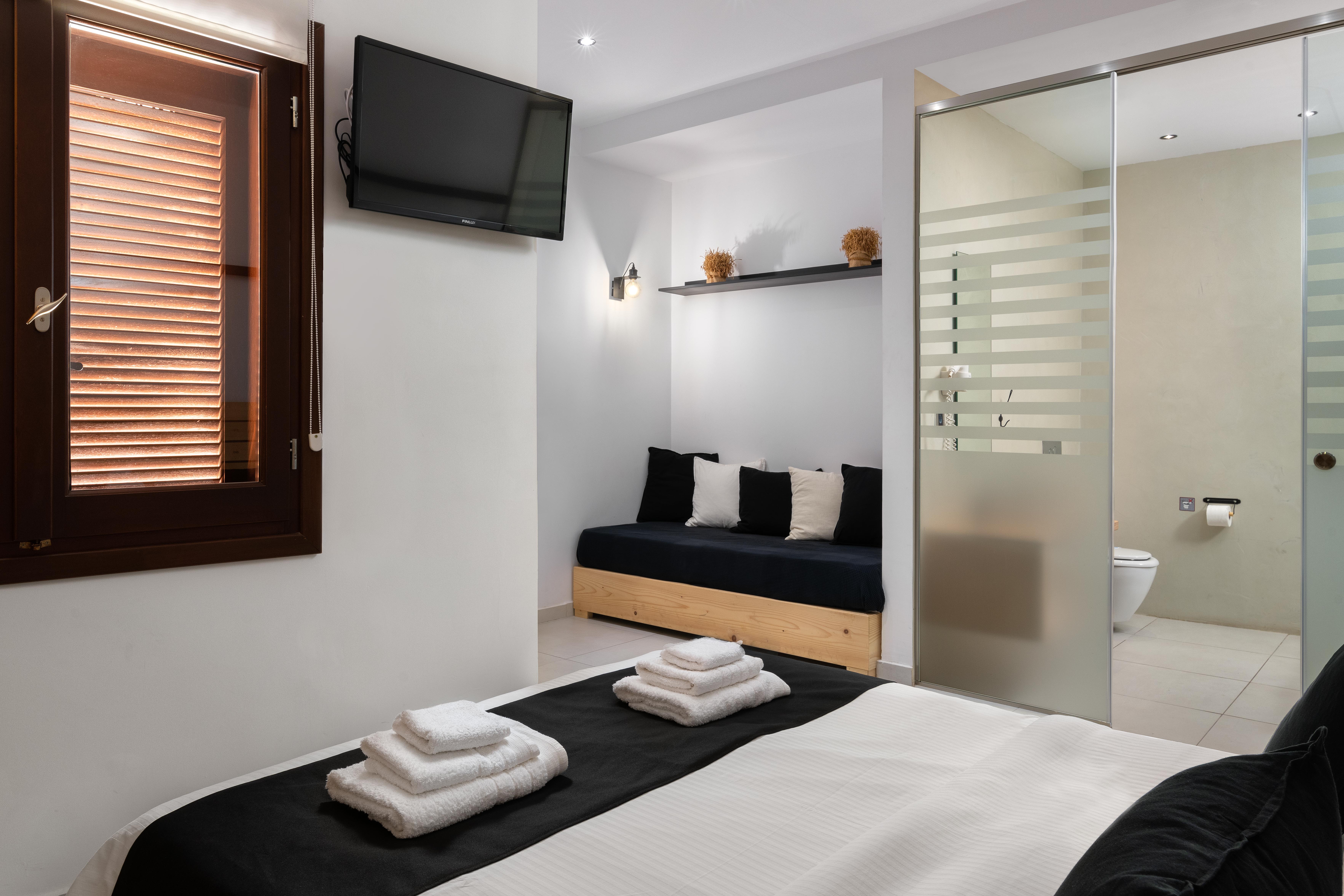 Twin One Bedroom One Bathroom