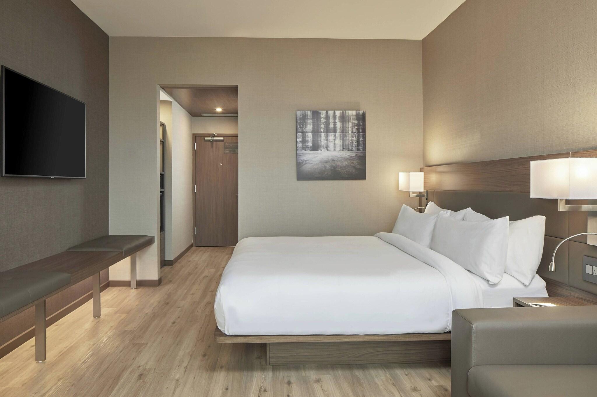 Double King Size Bed