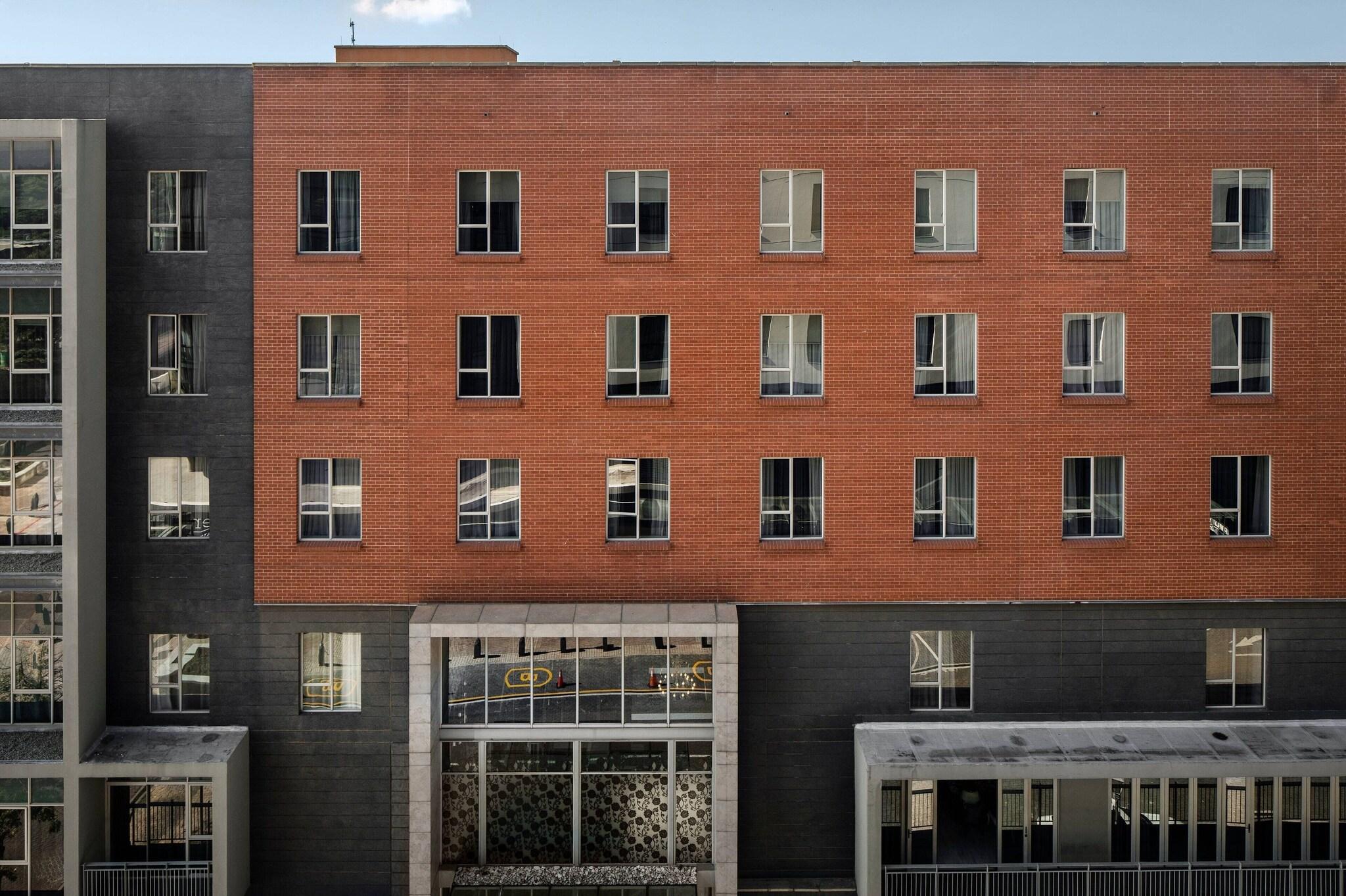 Double Deluxe King Bed