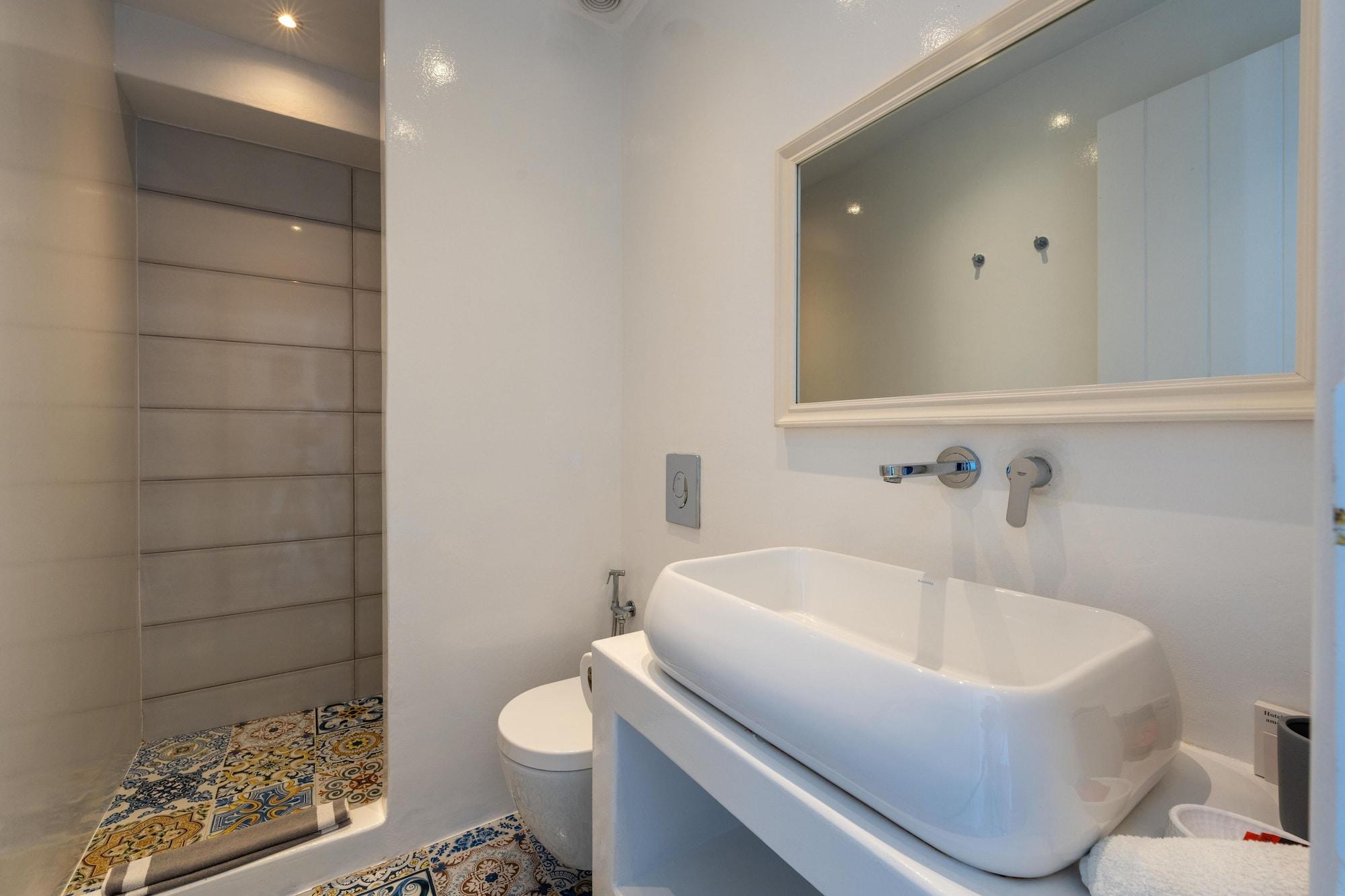 House Two Queen Beds