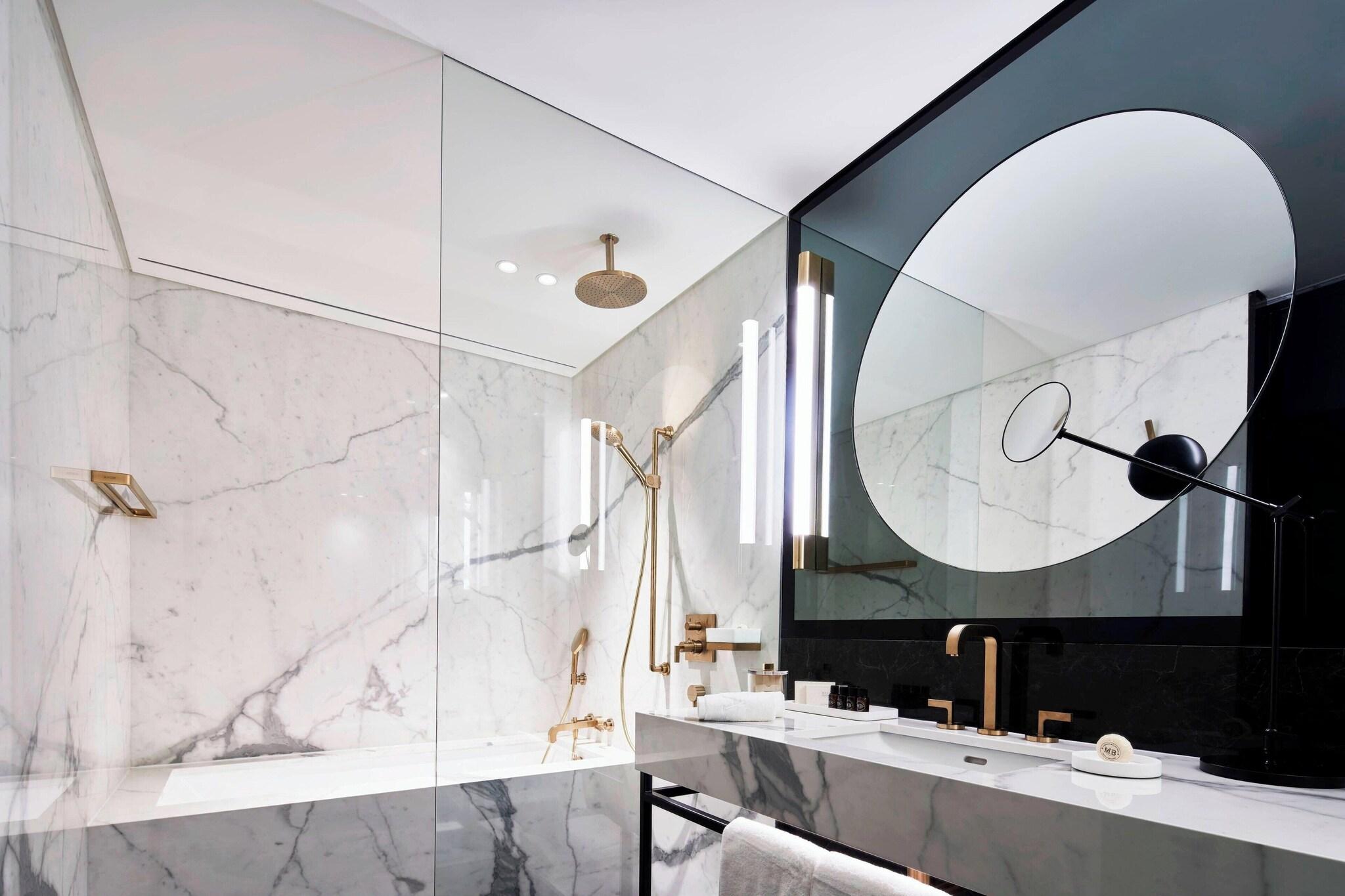 Double Executive King Bed