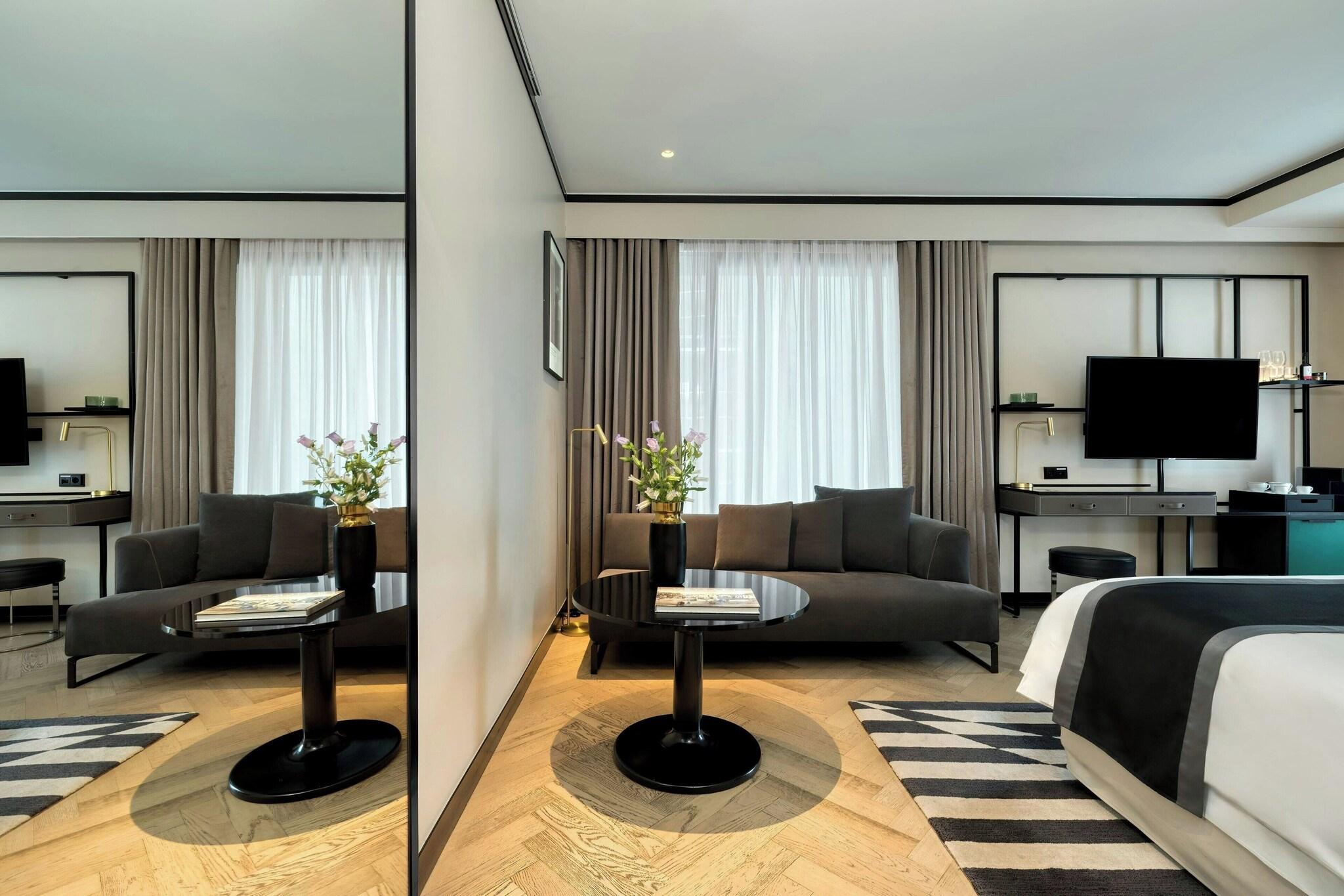 Double Executive King Bed