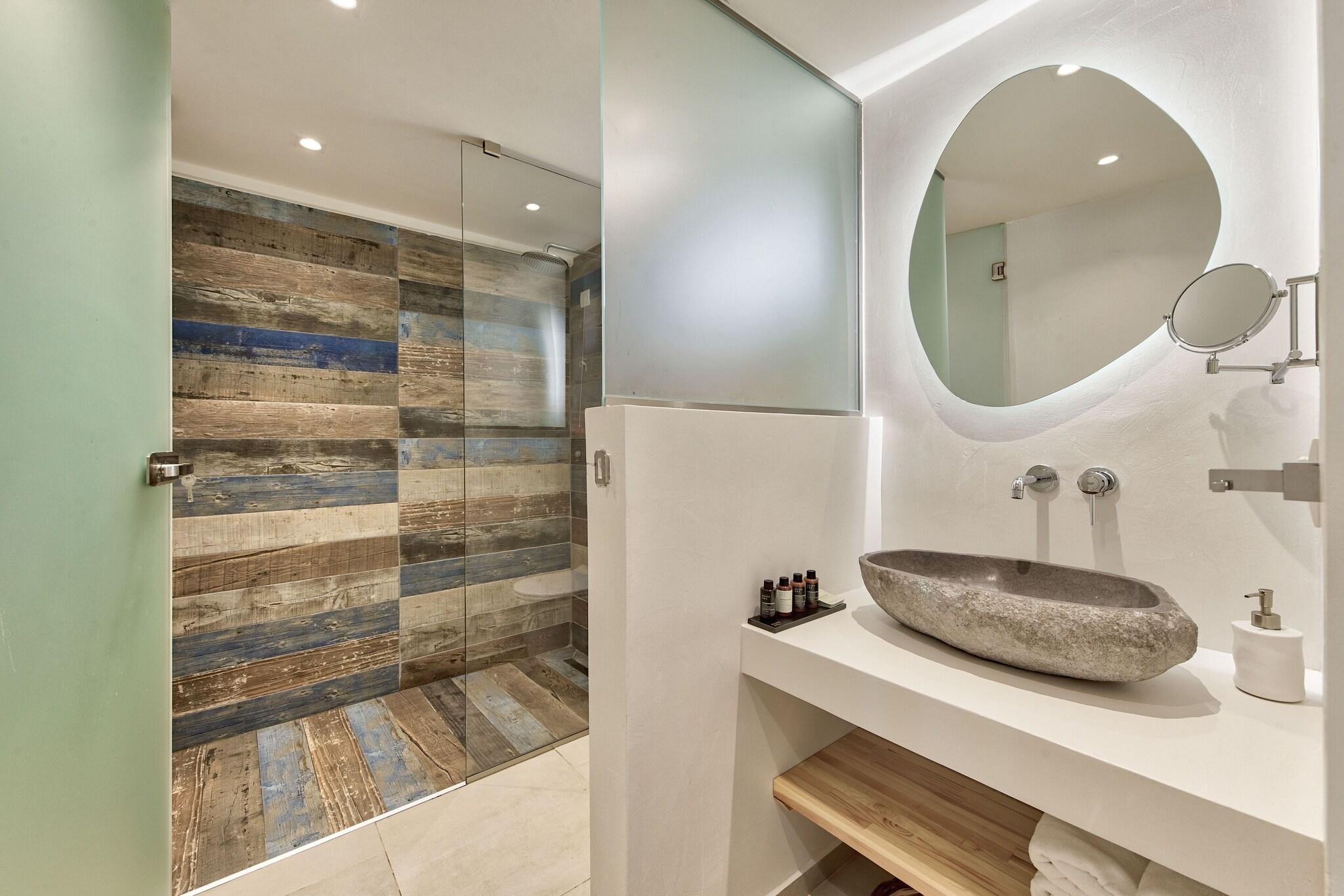 Triple Superior Sea View