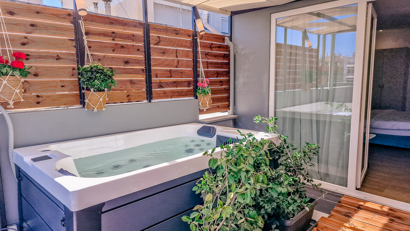 Junior Suite with Jacuzzi