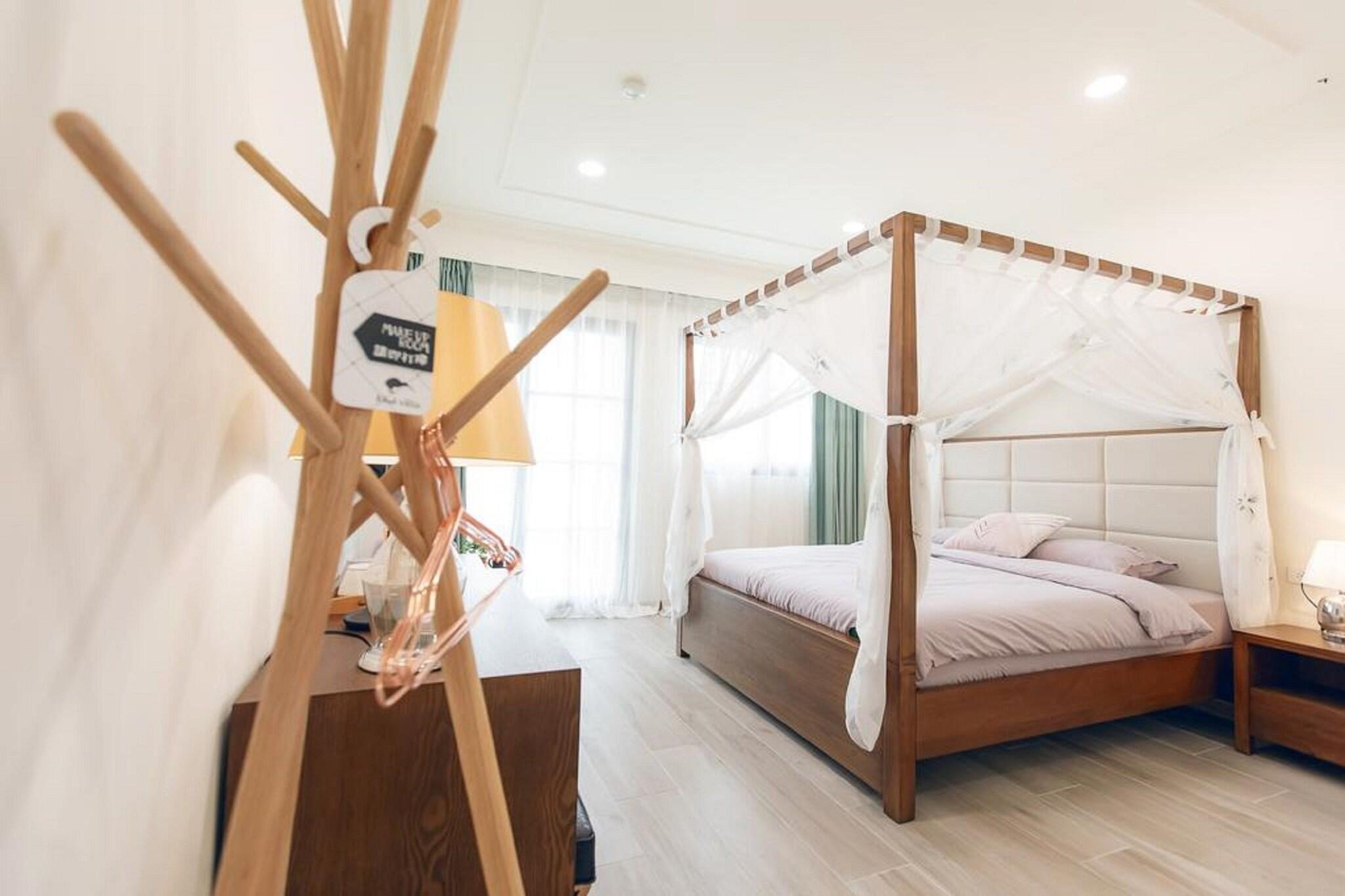 Double Superior Queen Bed