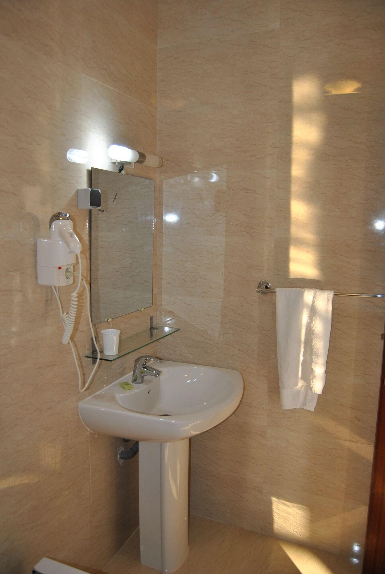 Junior Suite Queen Bed Non Smoking