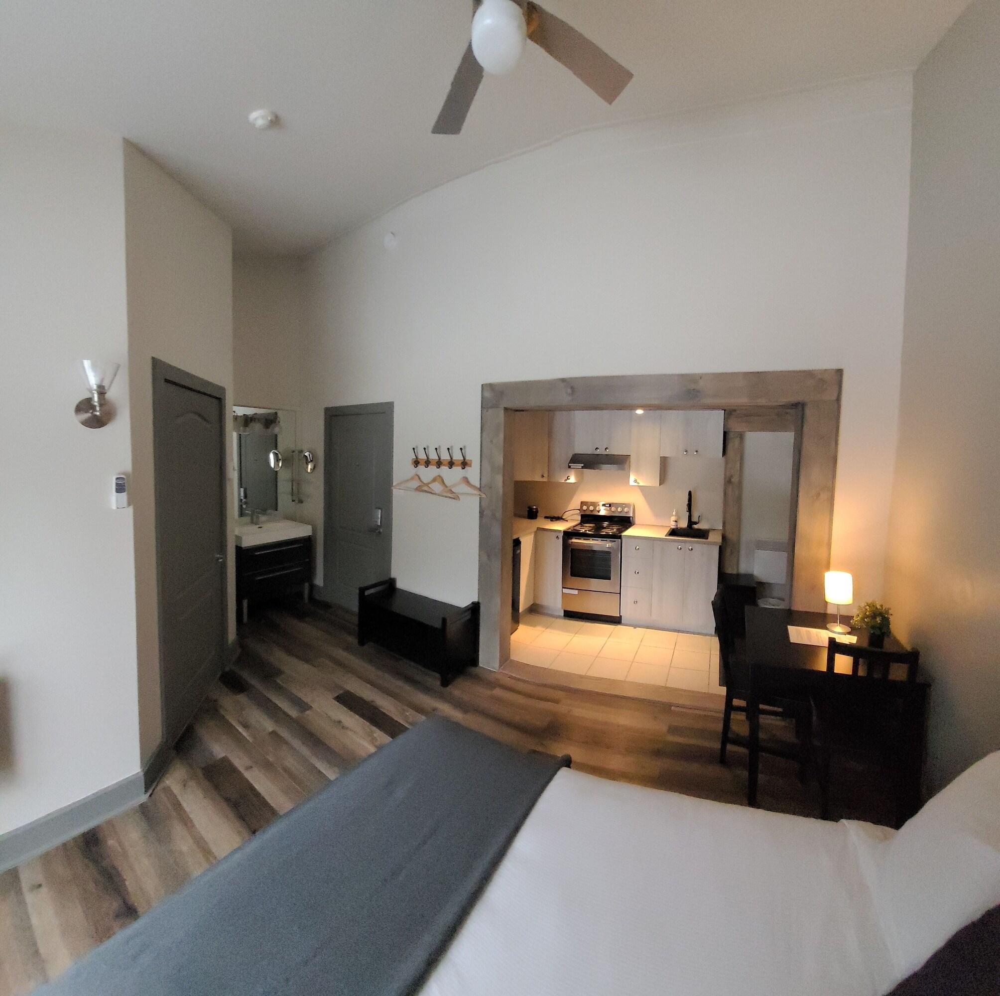 Double Superior Queen Bed