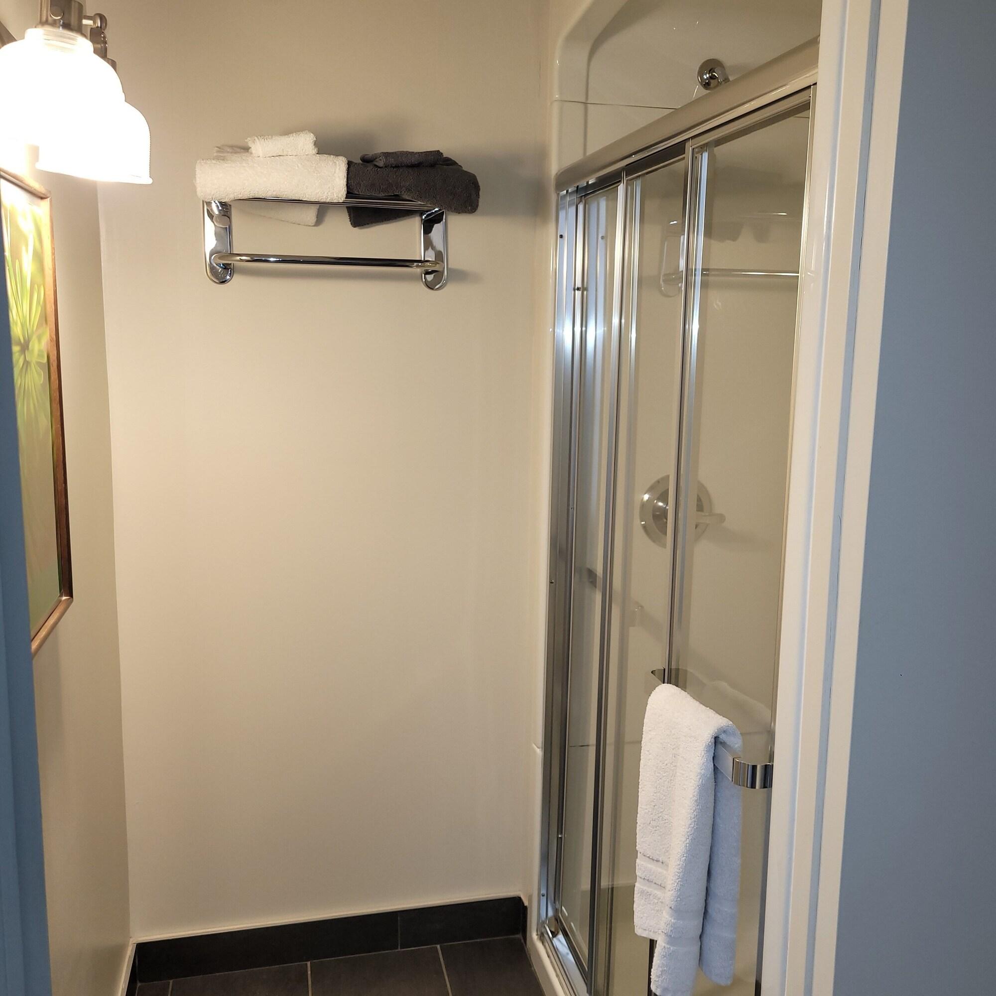 Double Superior Queen Bed