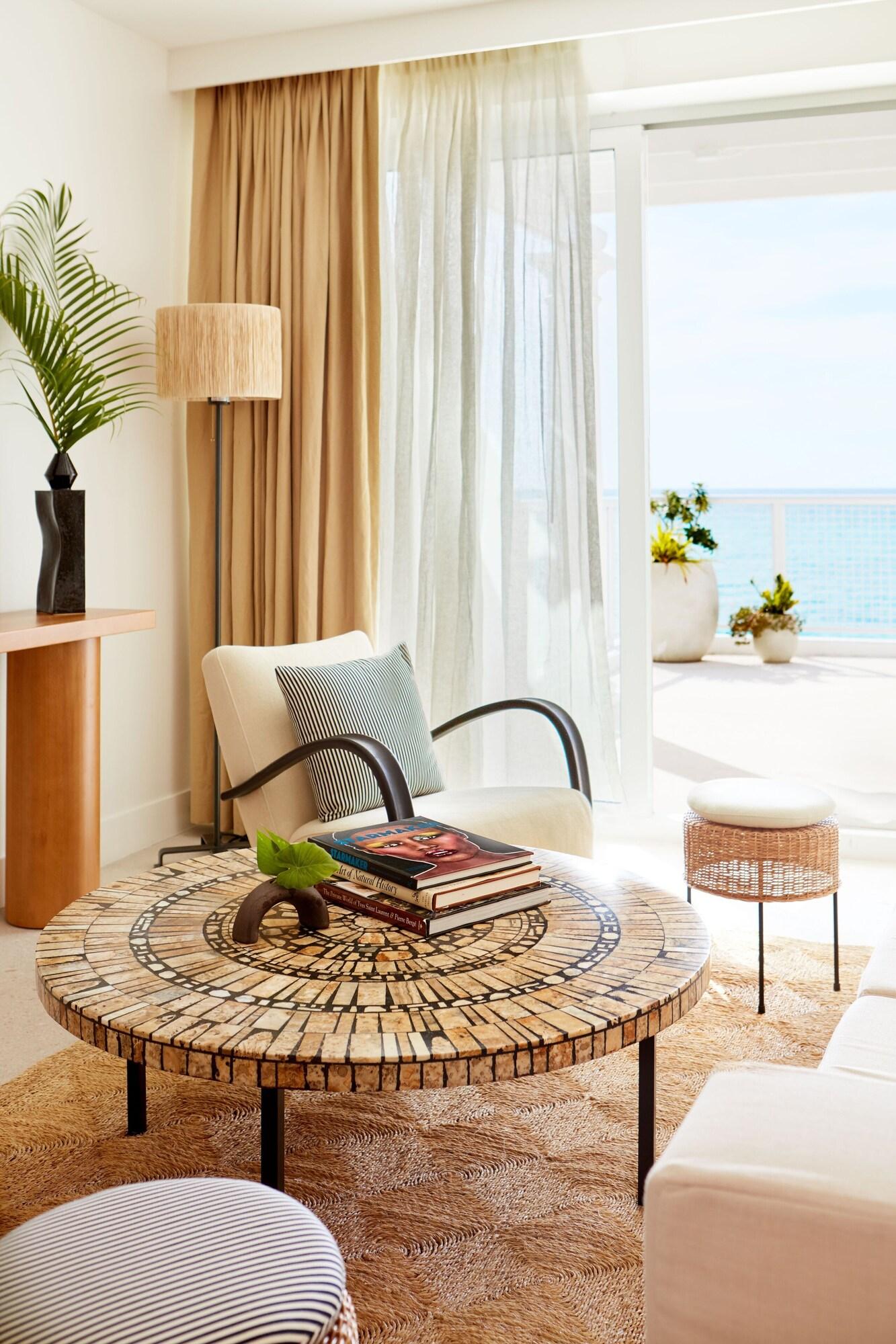 Suite Beach Front Two Bedrooms