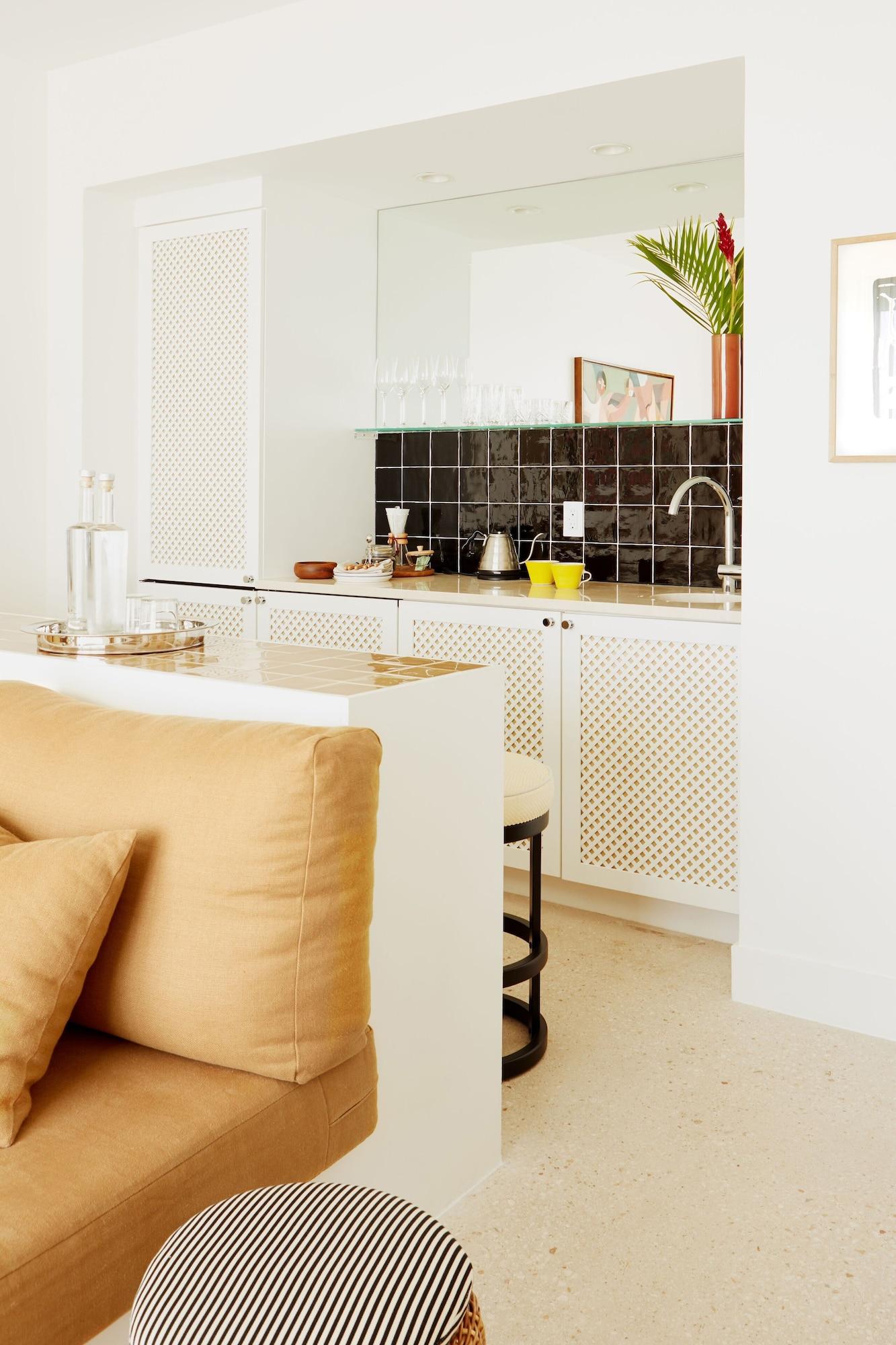 Suite Ocean Front King Bed