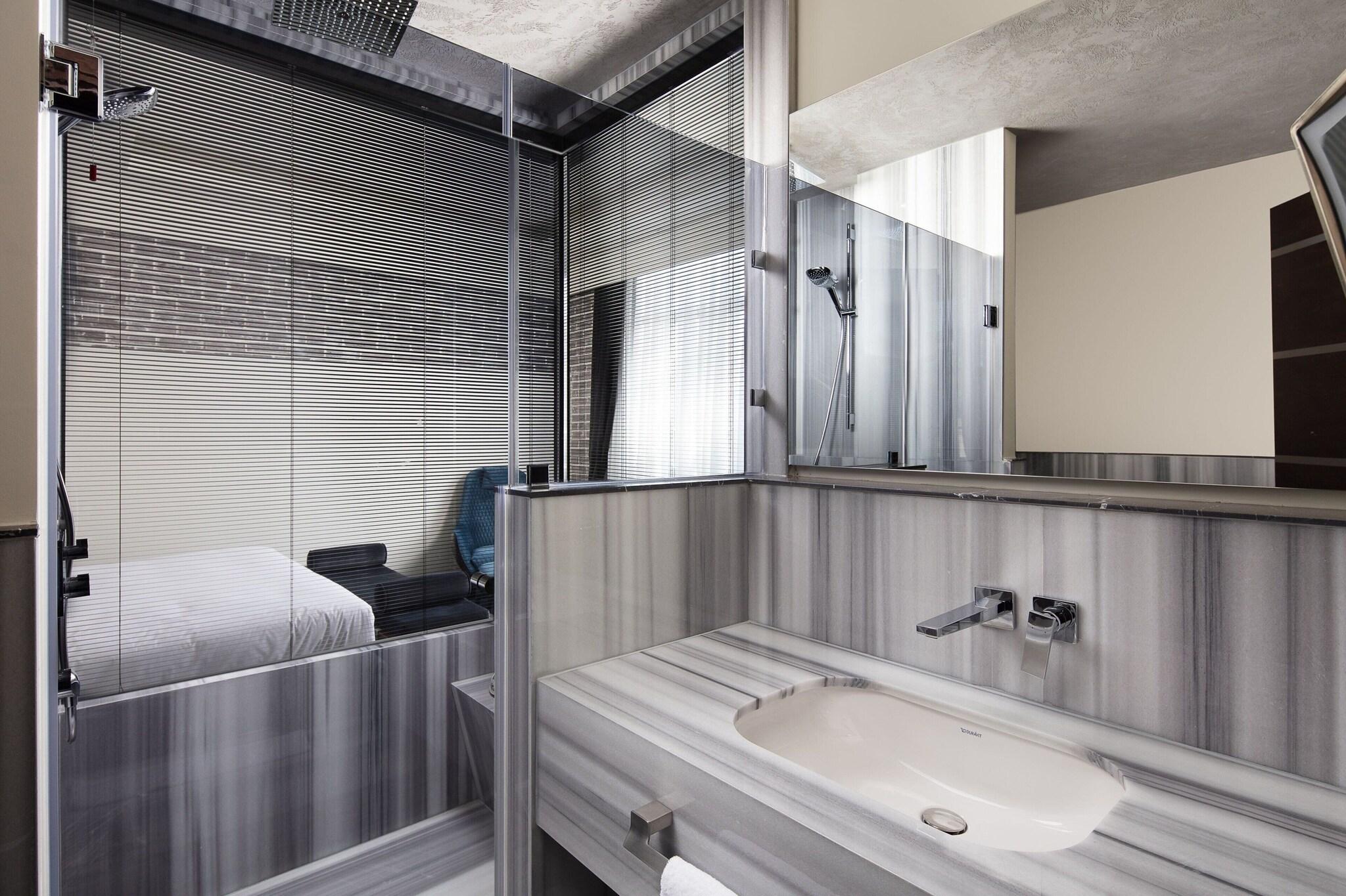 Double Premium King Bed