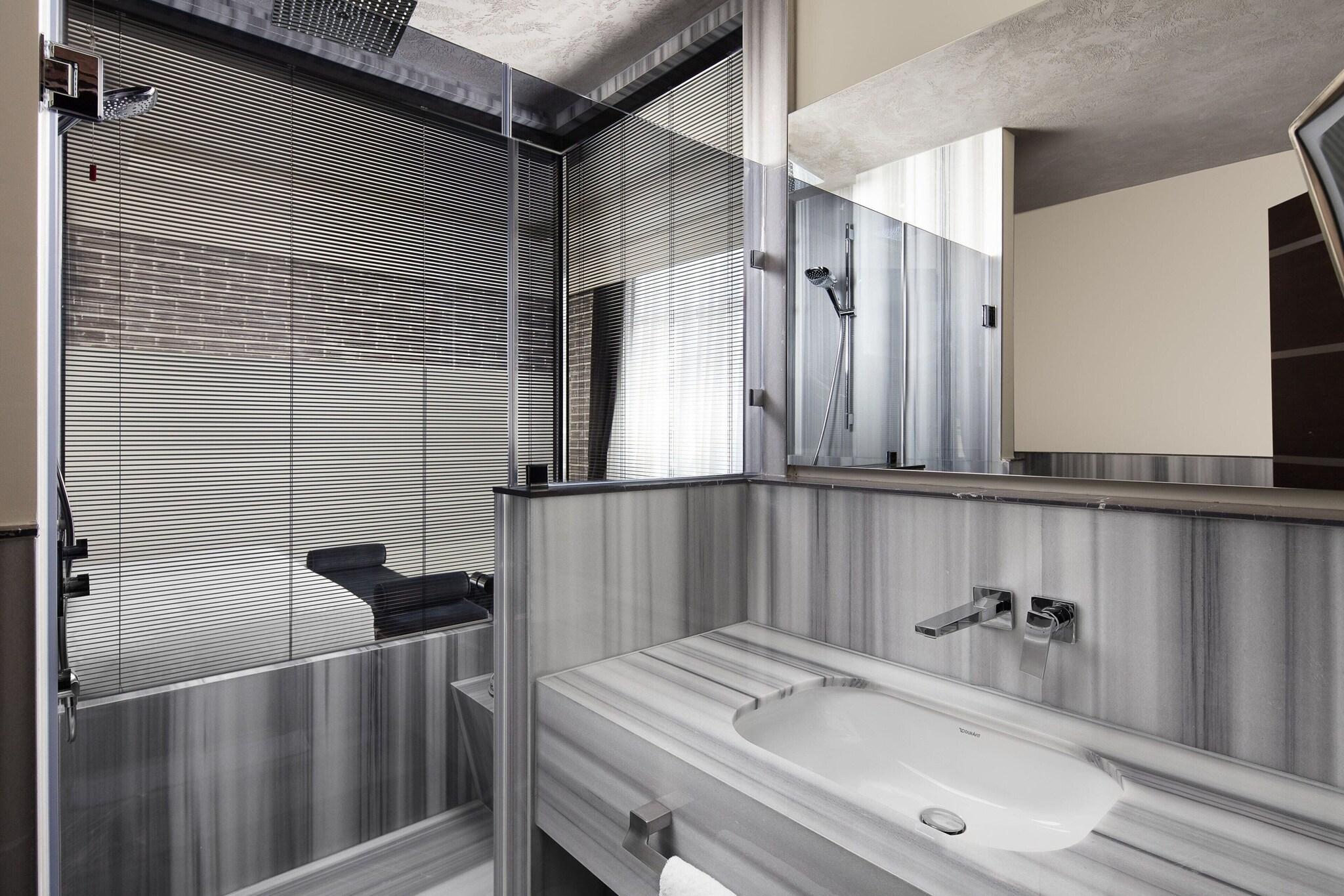 Double Premium King Bed