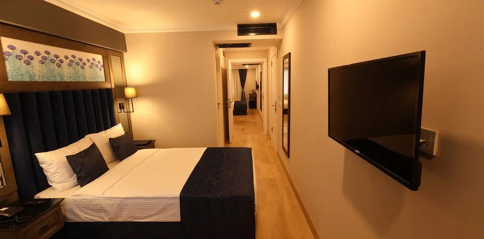 Family Room Connecting Room