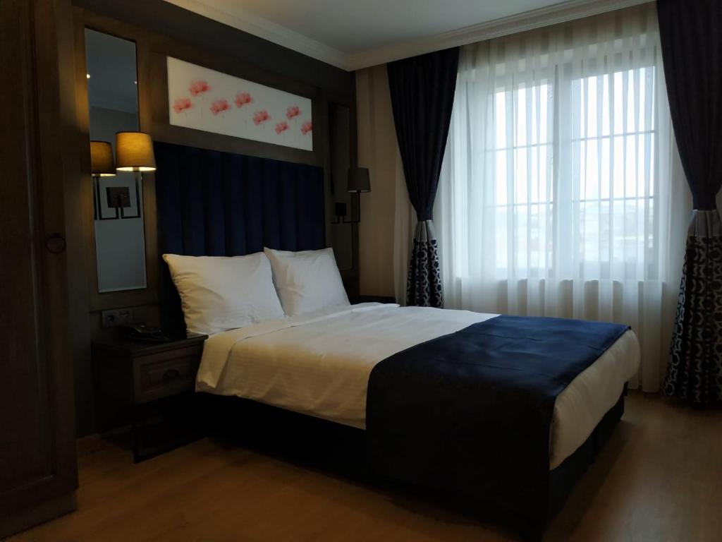 Double or Twin Economy