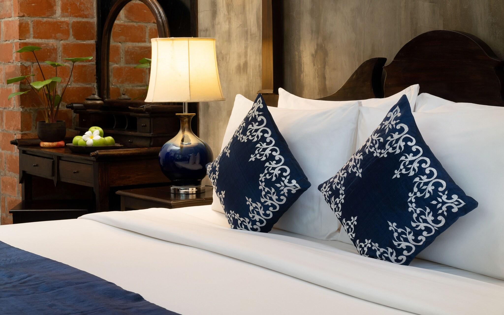 Double King Size Bed