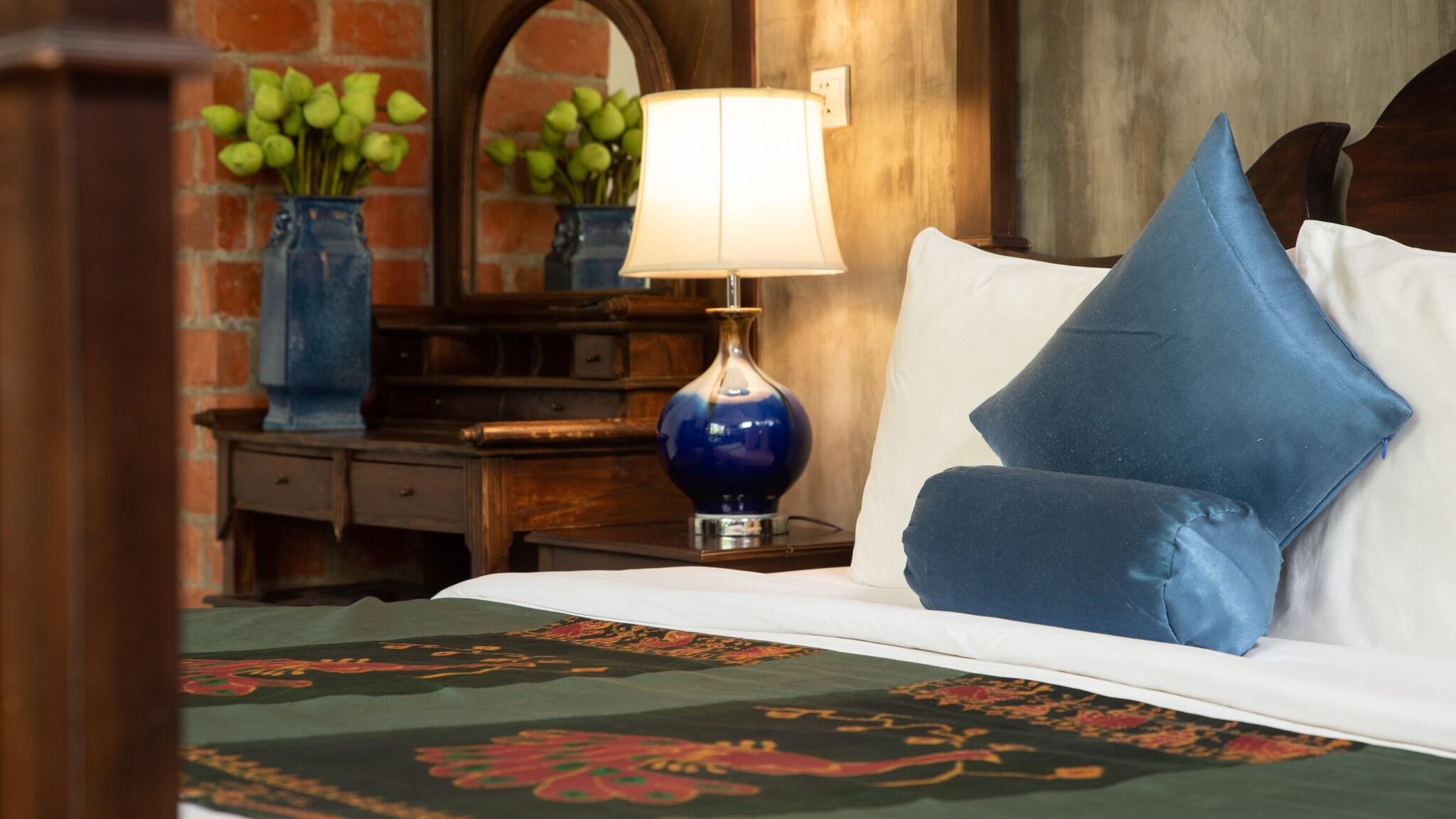 Double King Size Bed