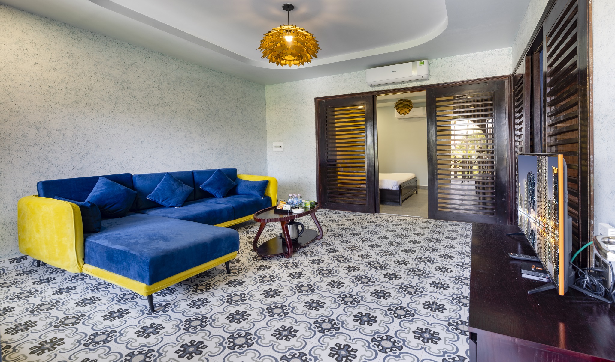 Family Room Garden View