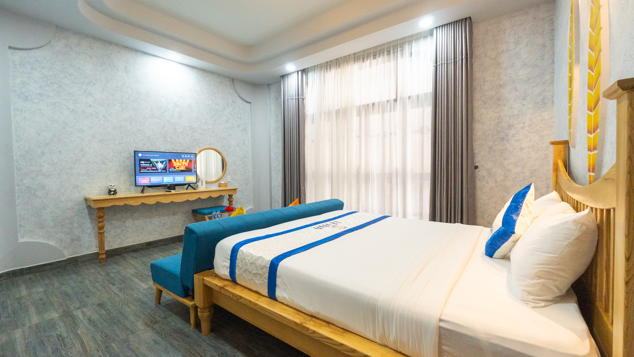 Double Premium with Views