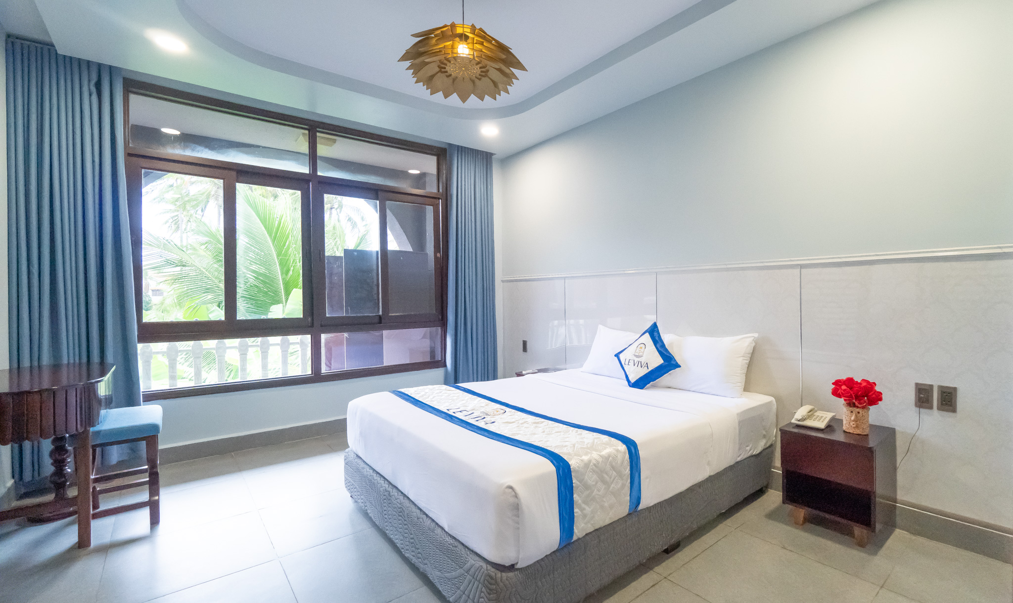 Family Room Garden View