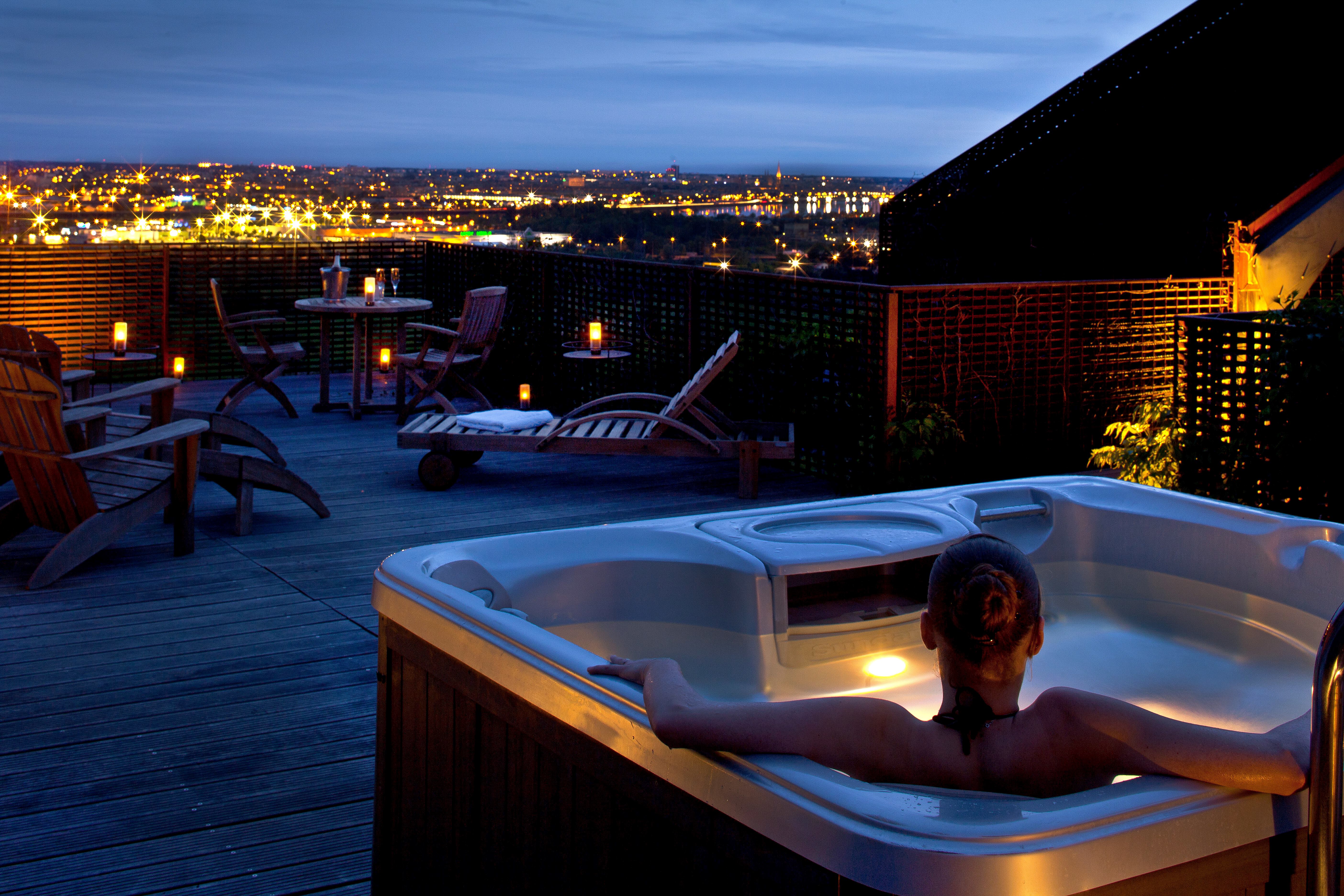 Suite with Jacuzzi with Views