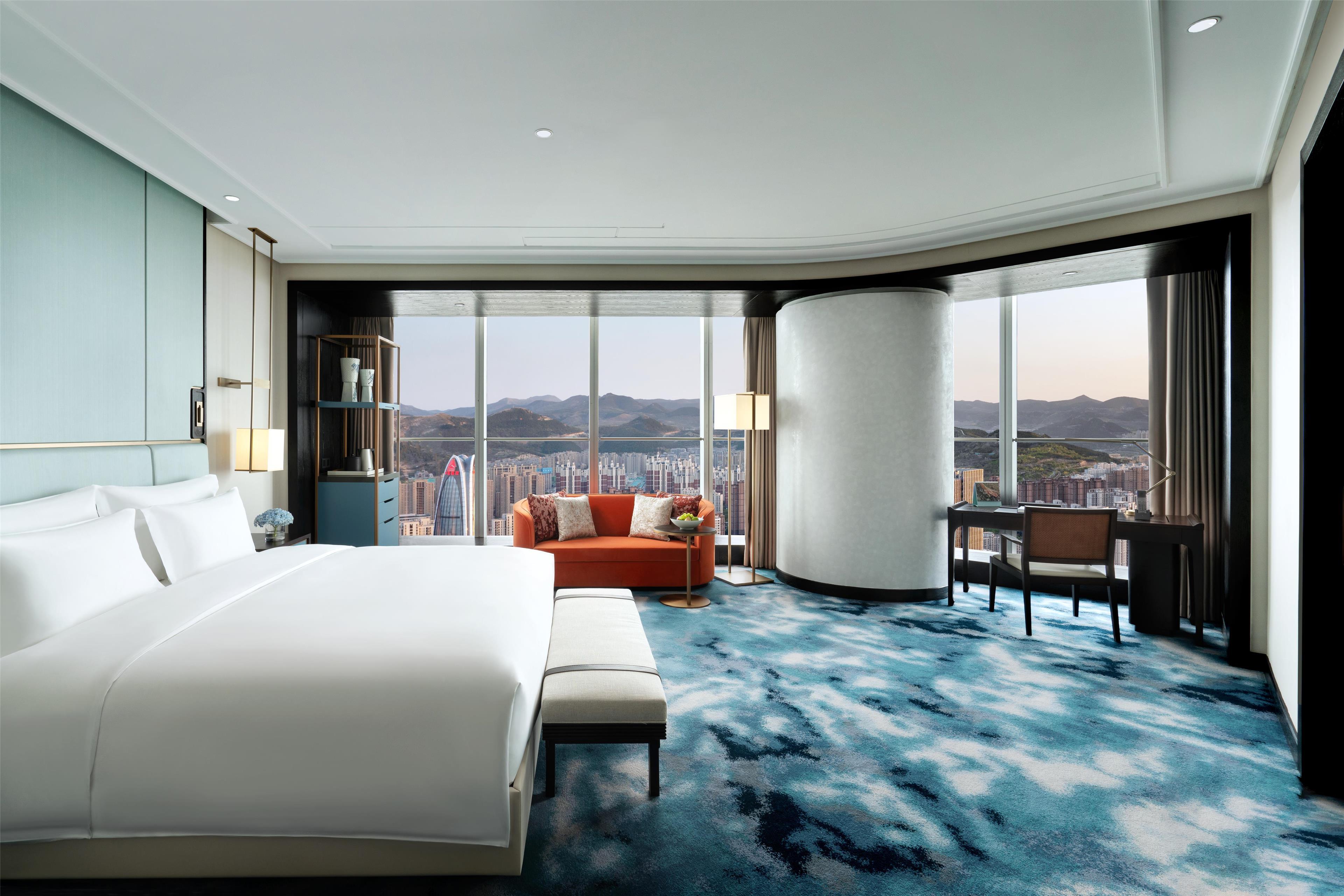 Double City View King Bed