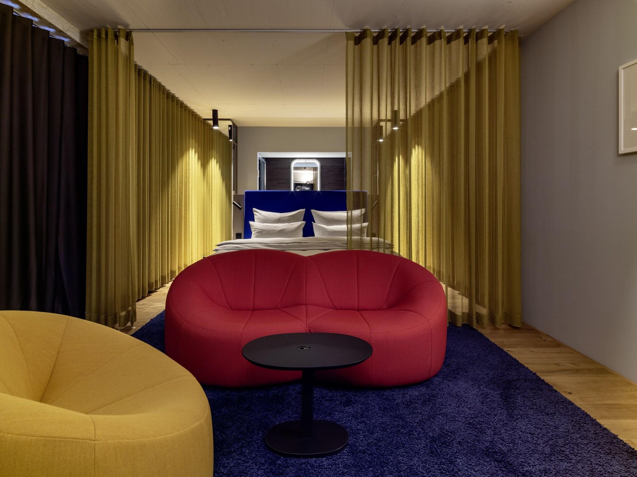 Double King Size Bed