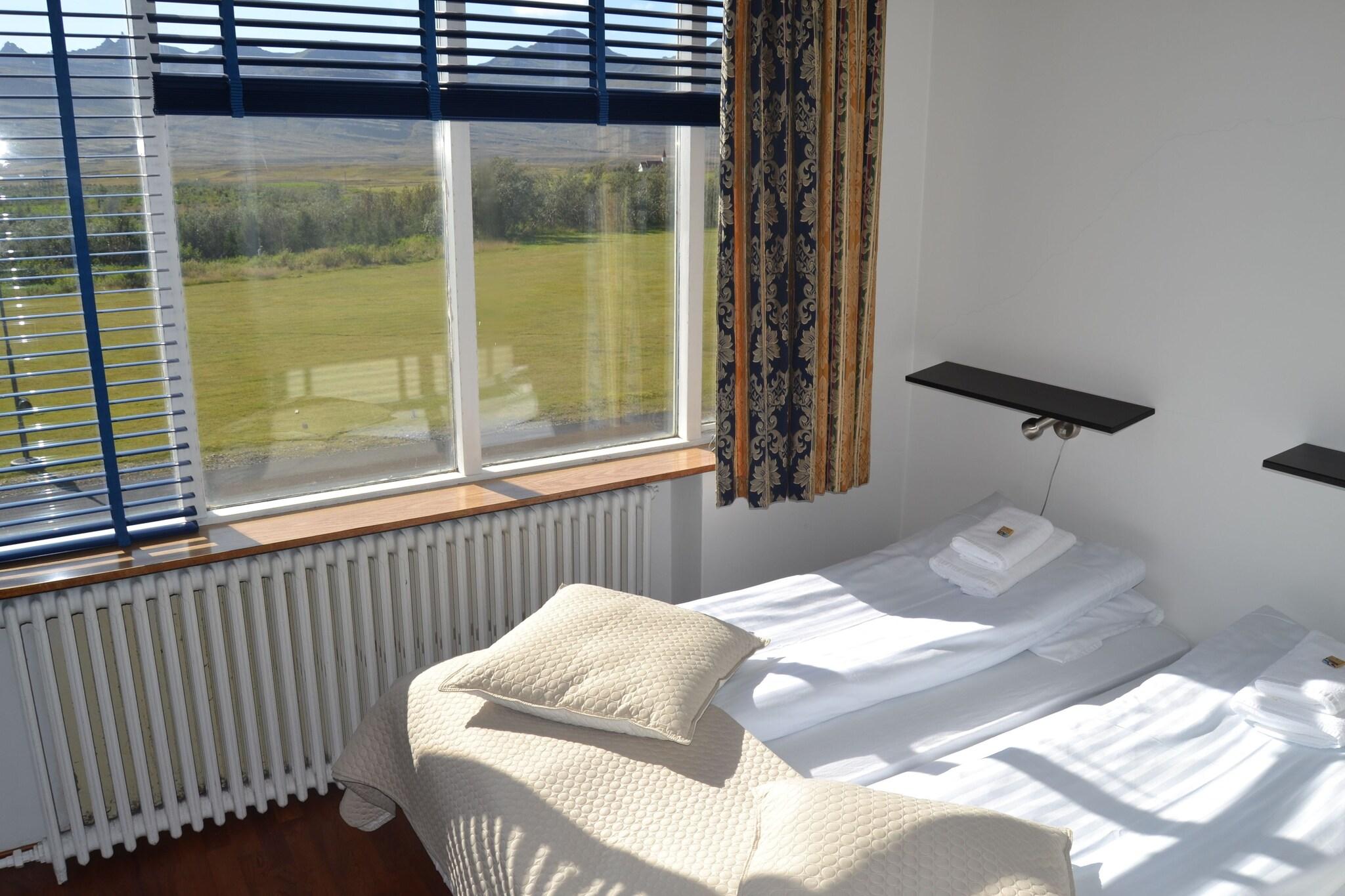 Double or Twin Queen Size Bed