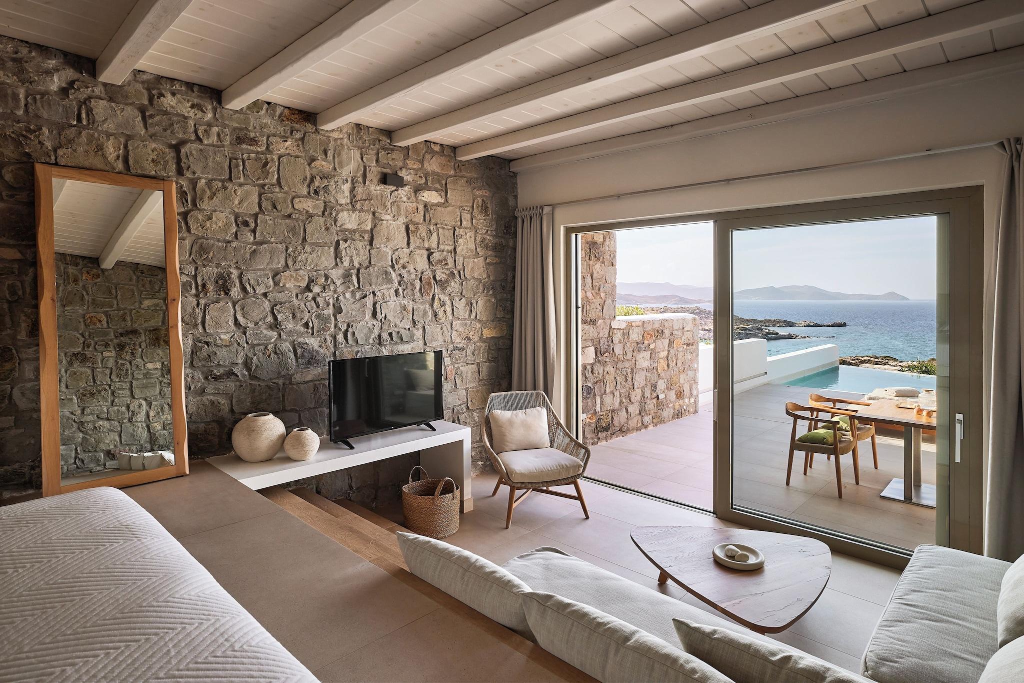 Suite Sea View with Private Pool