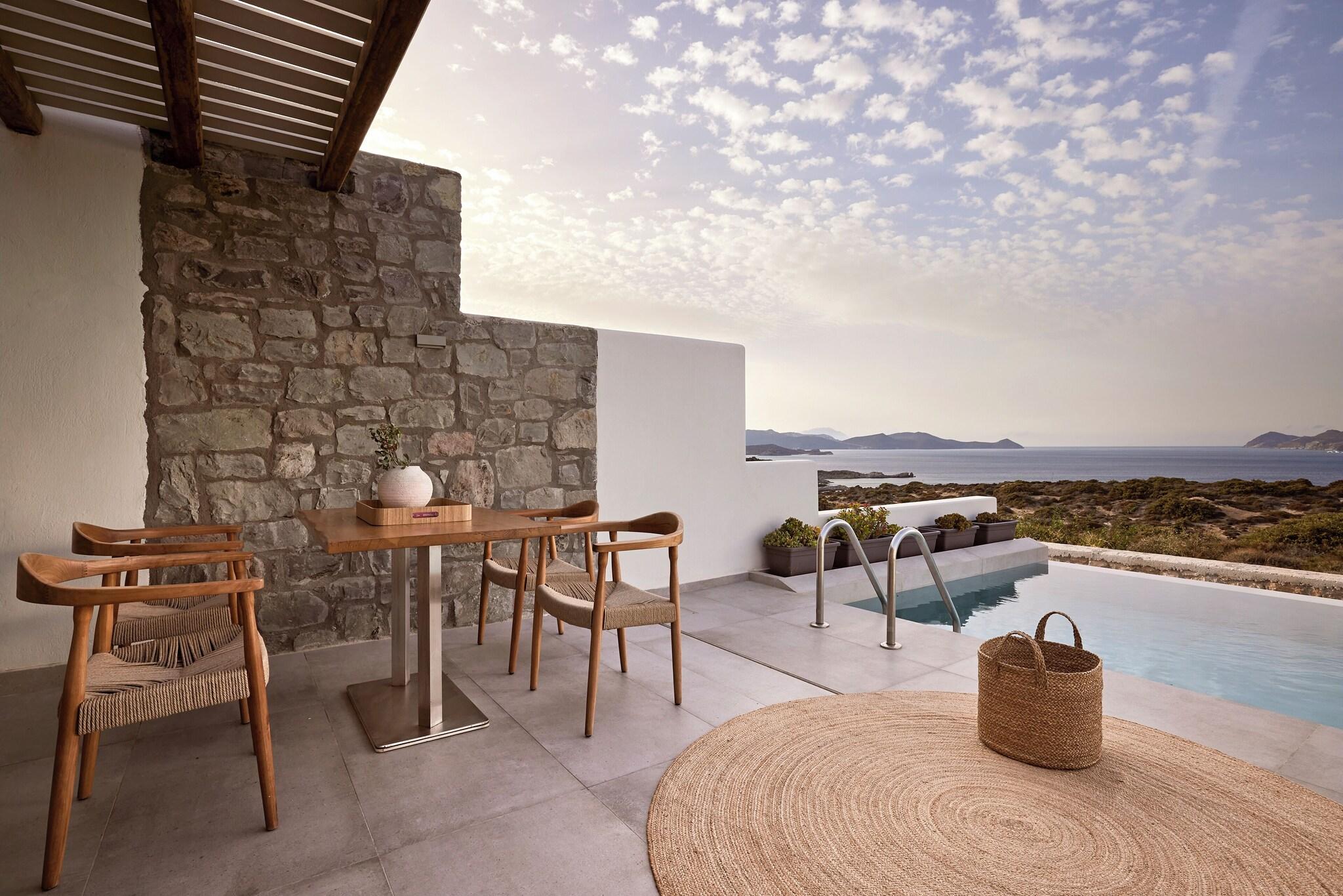 Family Room Sea View with Private Pool