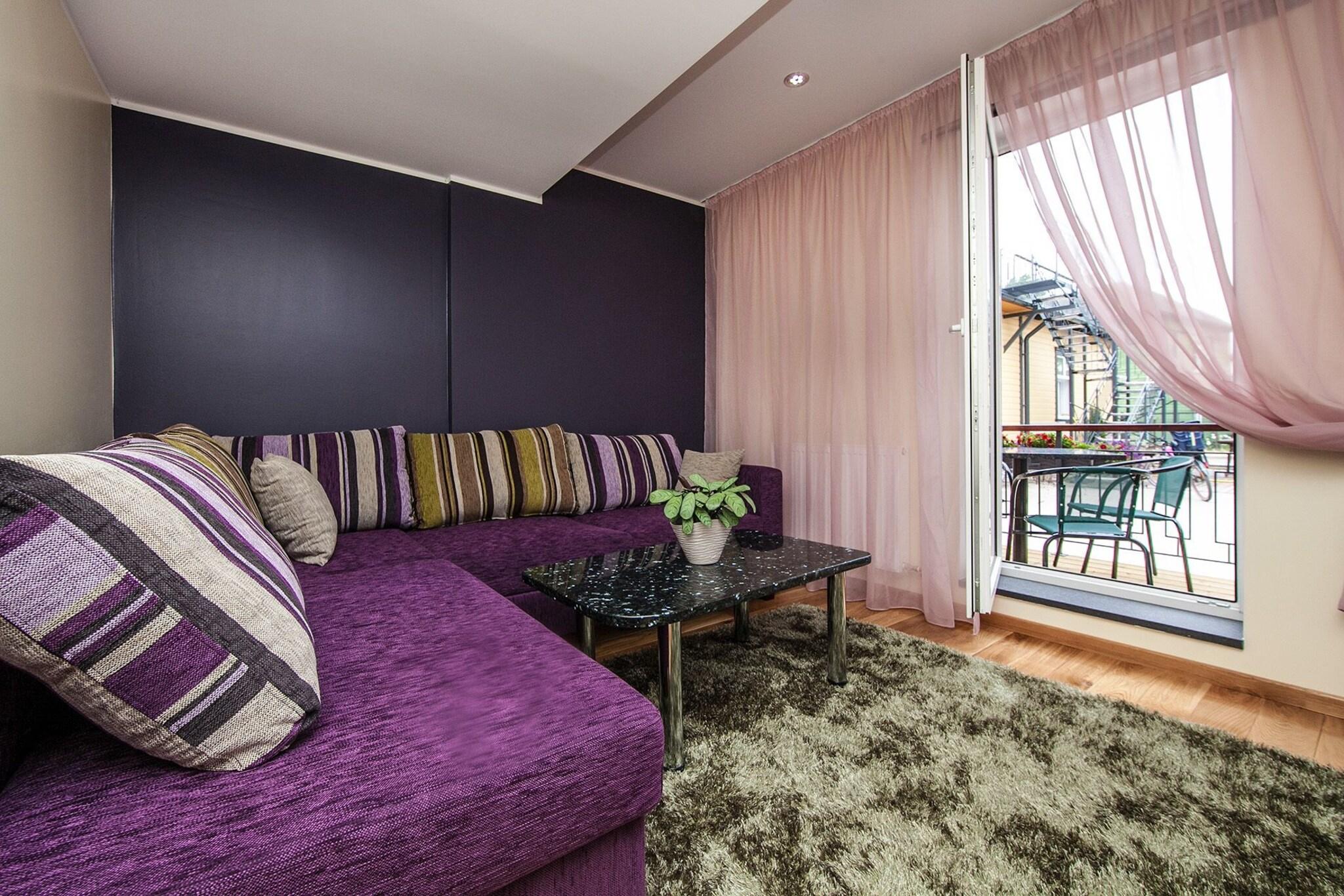 Apartment King Size Bed