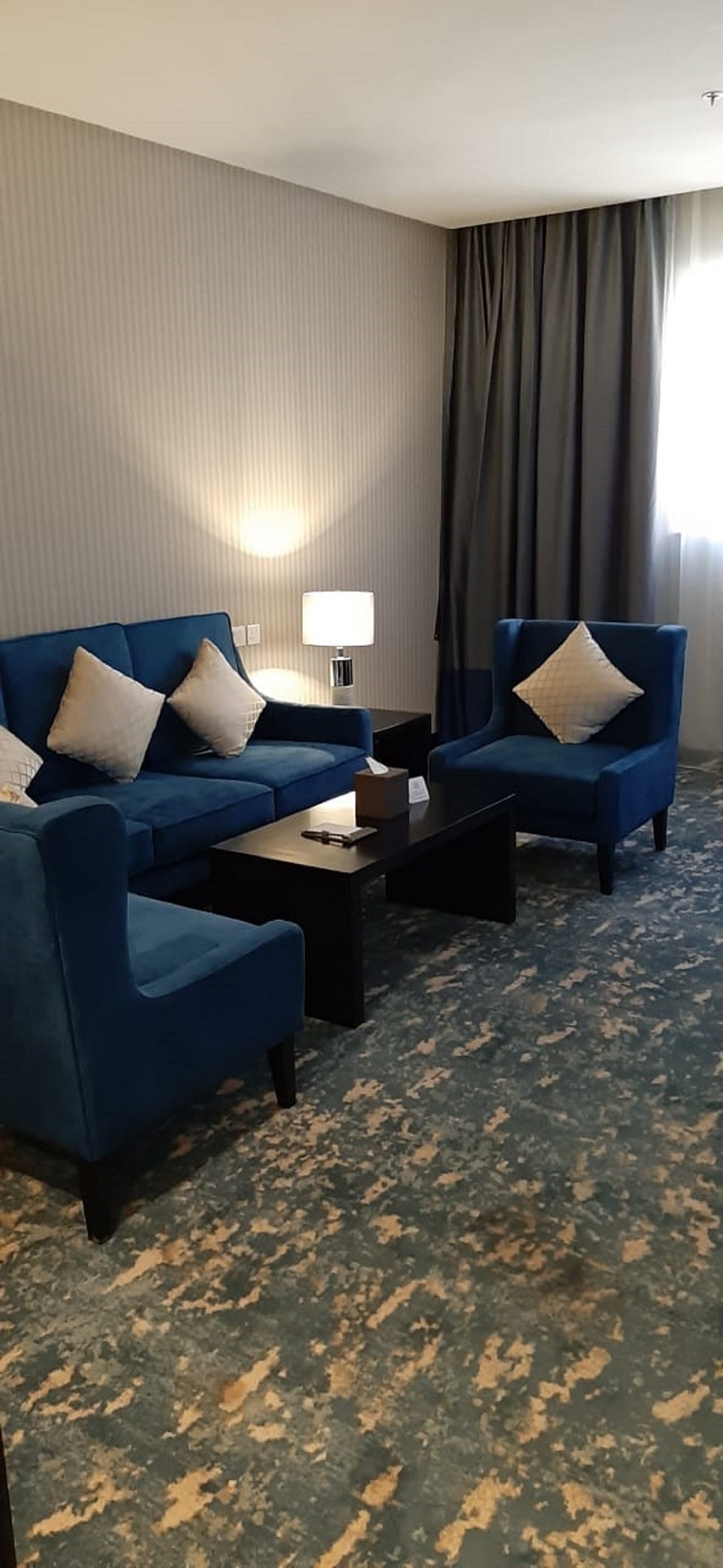 Suite Classic King Bed