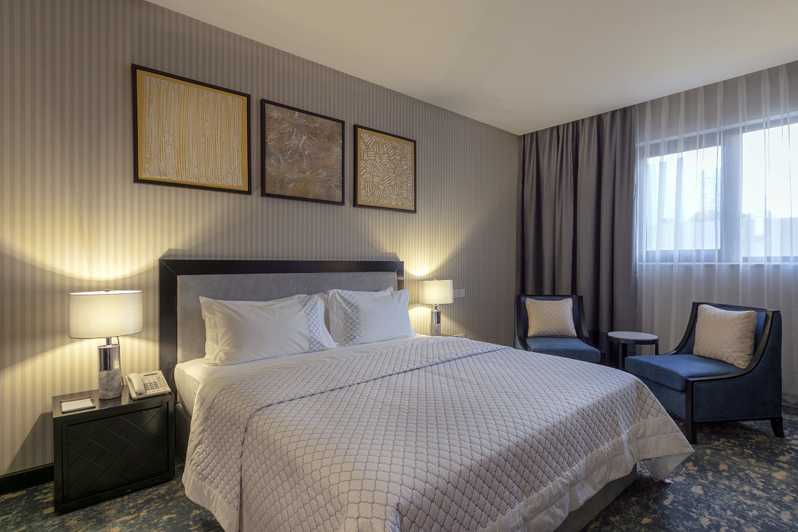 Double Deluxe King Bed