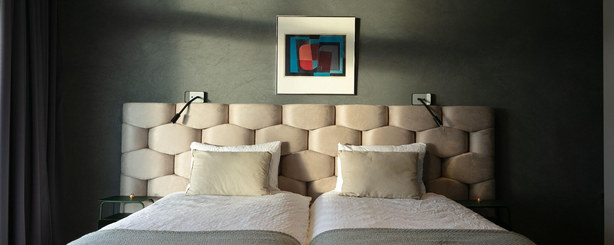 Double Deluxe with Views