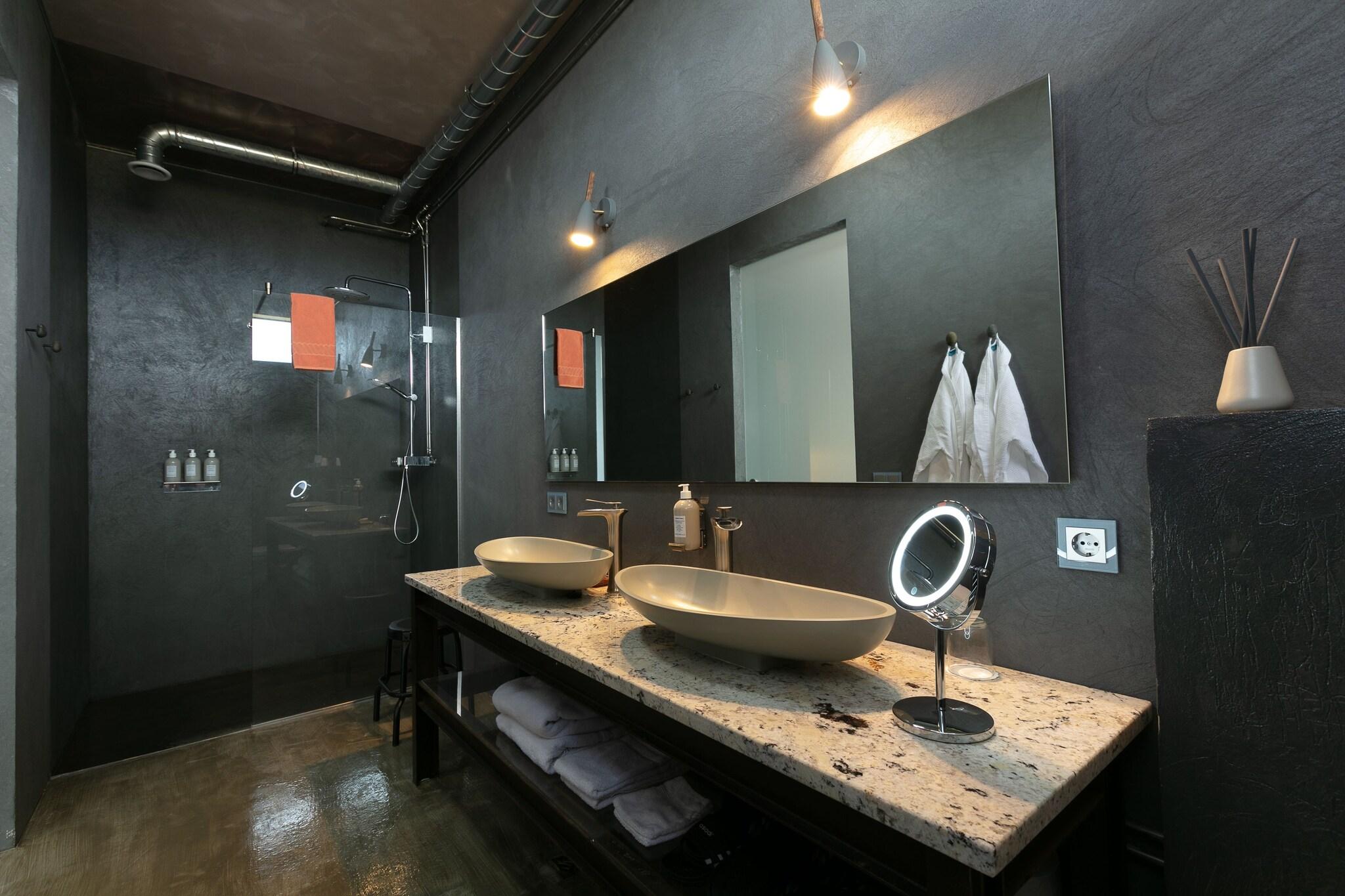 Double Deluxe with Views