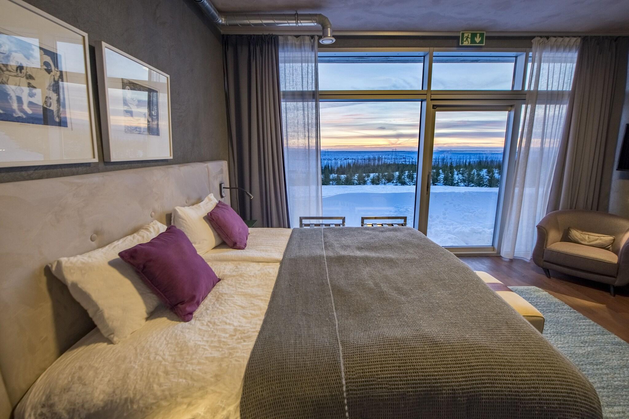 Junior Suite Accessible